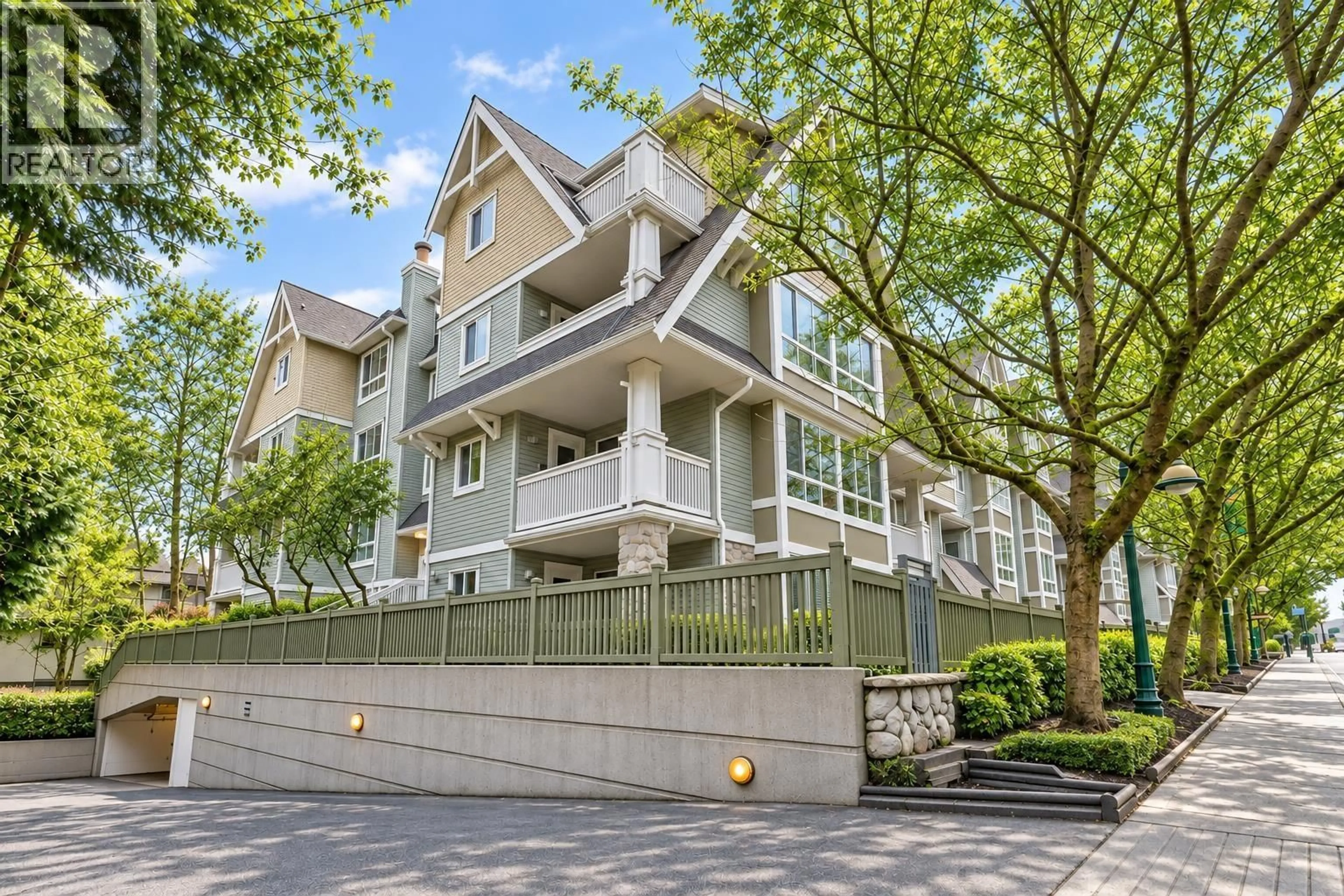 Home with vinyl exterior material, street for 115 - 1111 LYNN VALLEY ROAD, North Vancouver British Columbia V7J3V4