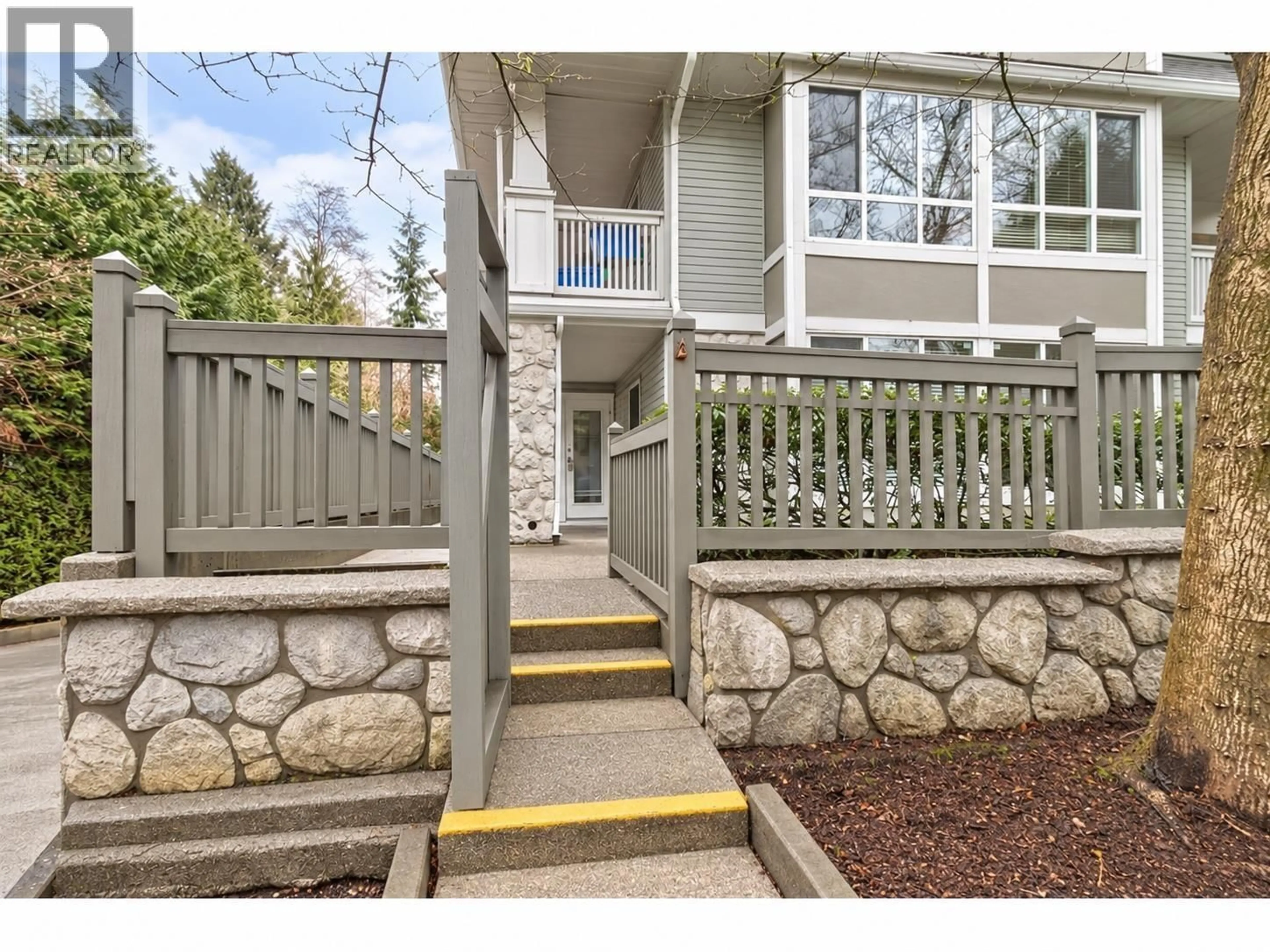 Unknown for 115 - 1111 LYNN VALLEY ROAD, North Vancouver British Columbia V7J3V4