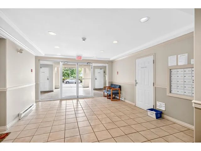 206 - 33675 MARSHALL ROAD, Abbotsford 3