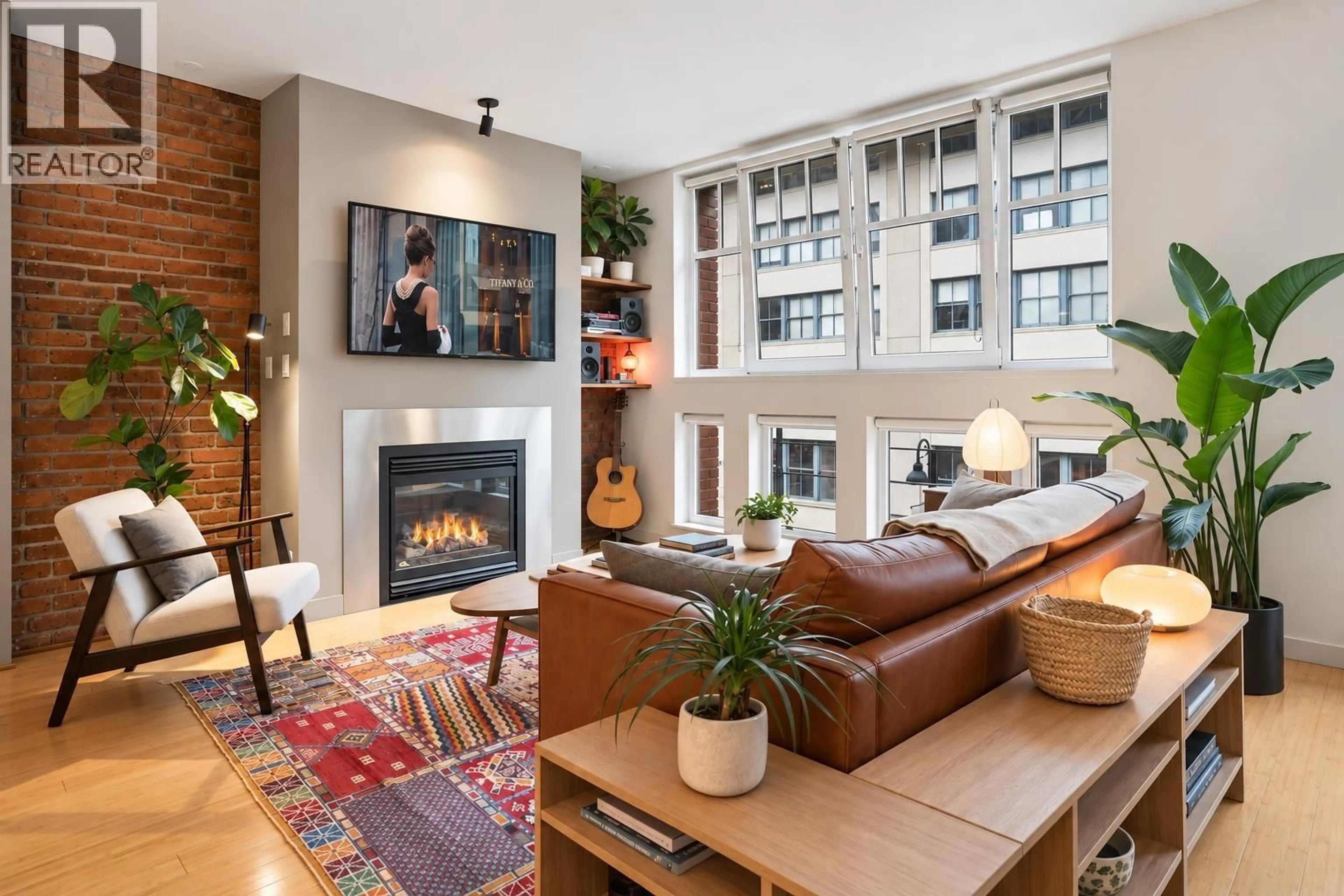 Living room with furniture, unknown for 401 - 1072 HAMILTON STREET, Vancouver British Columbia V6B2R9