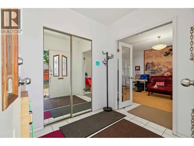 5036 SHERBROOKE STREET, Vancouver 4