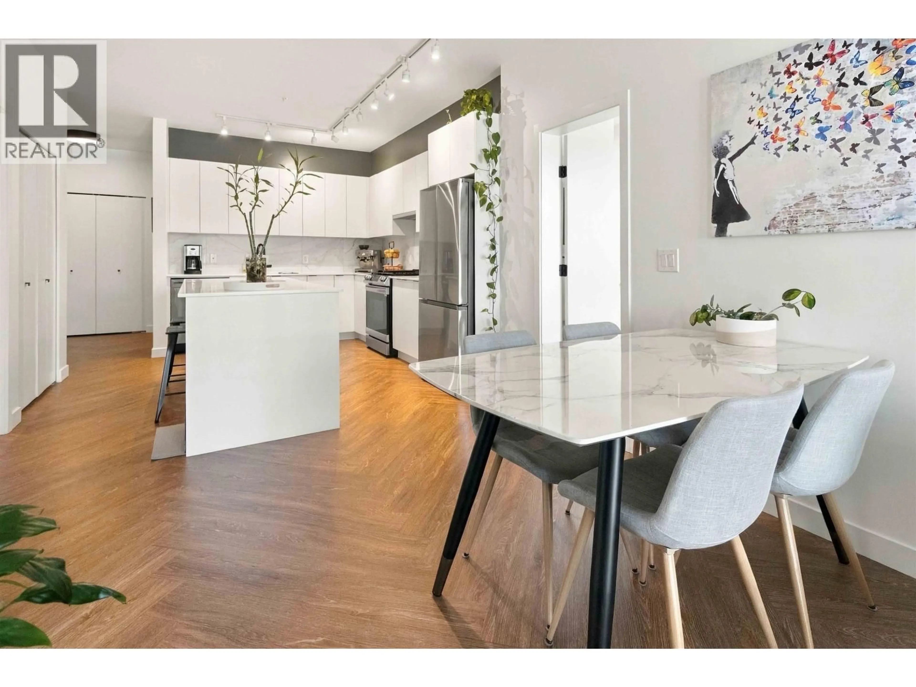 Contemporary kitchen, unknown for 508 - 3229 ST JOHNS STREET, Port Moody British Columbia V3H0M4