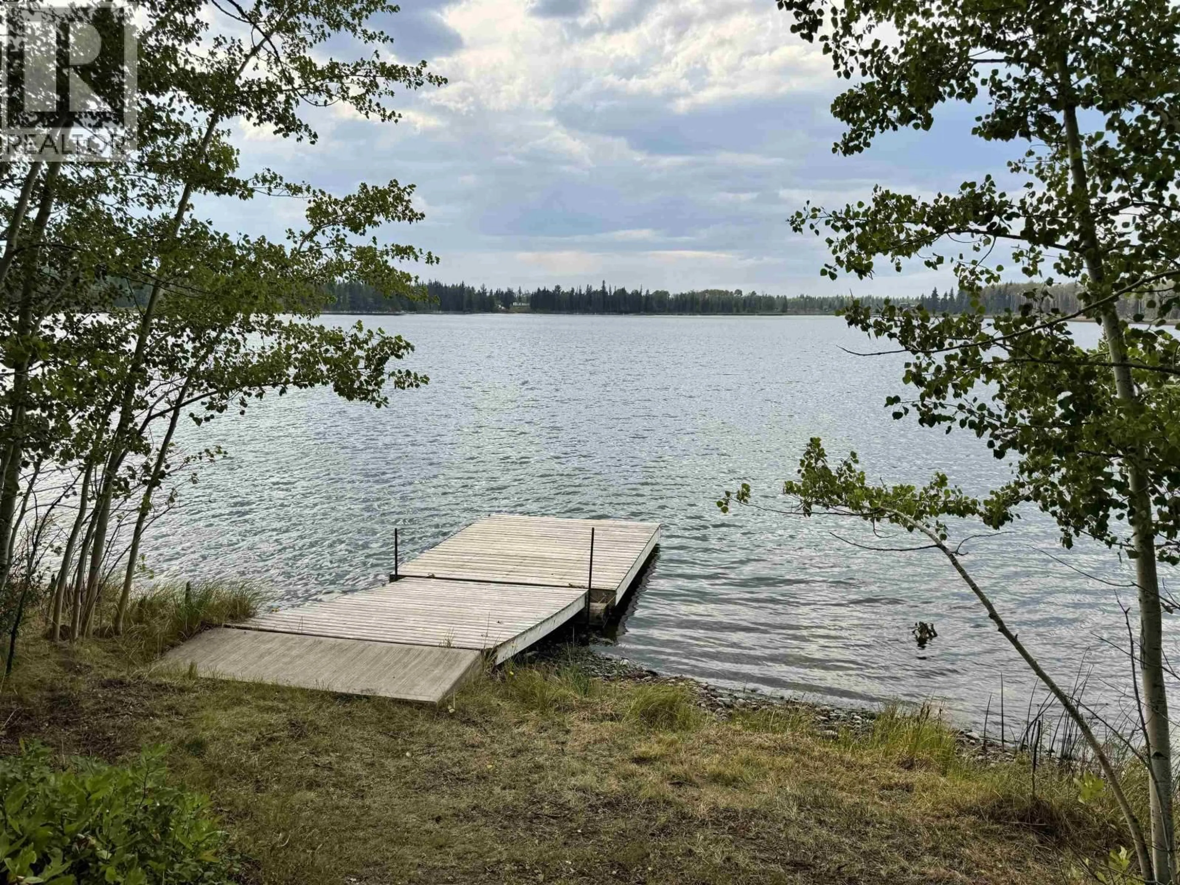 Patio, water/lake/river/ocean view for 6184 LITTLE FORT 24 HIGHWAY, Lone Butte British Columbia V0K1X0