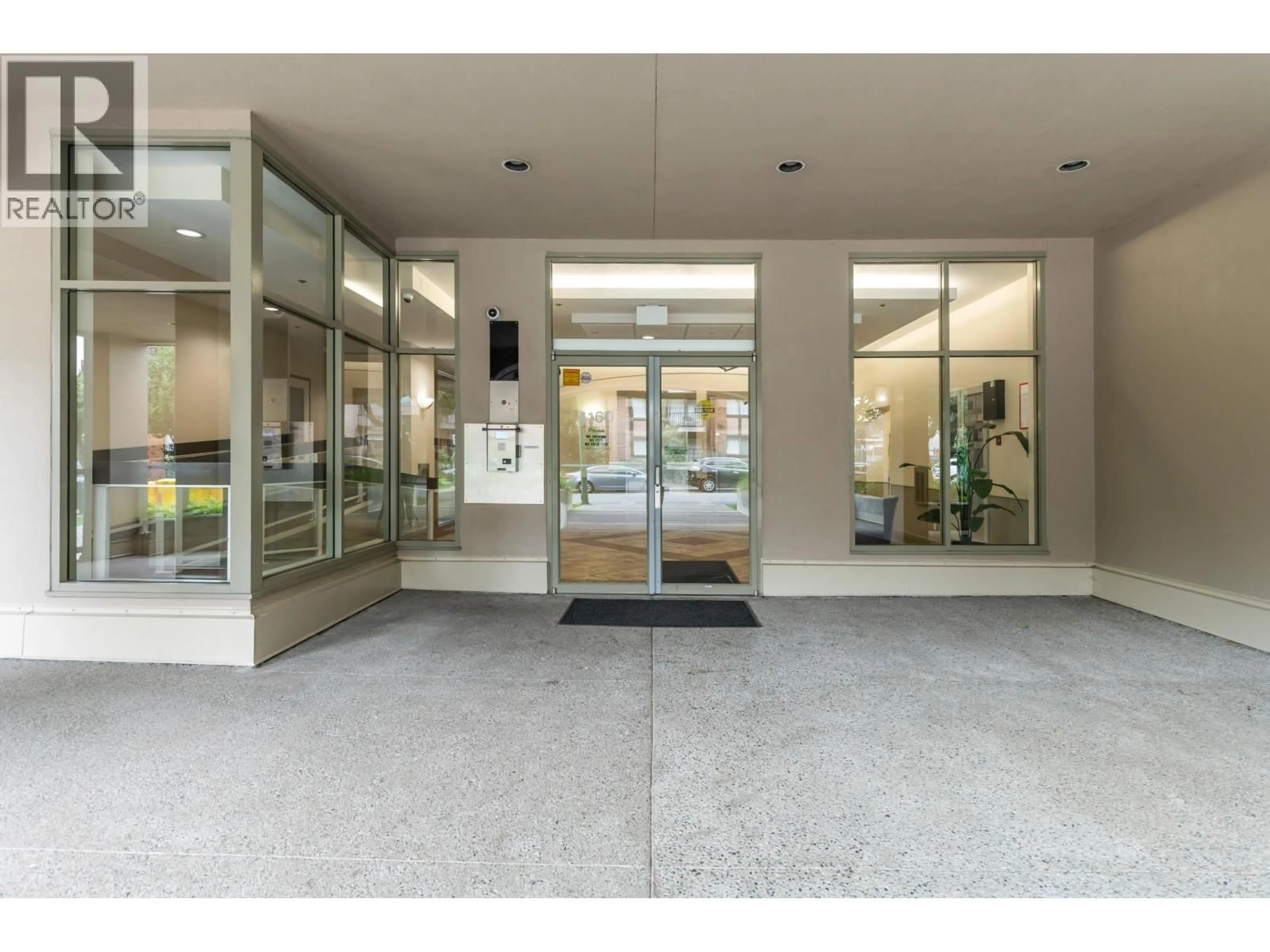 Indoor foyer for 404 - 4160 ALBERT STREET, Burnaby British Columbia V5C6K2