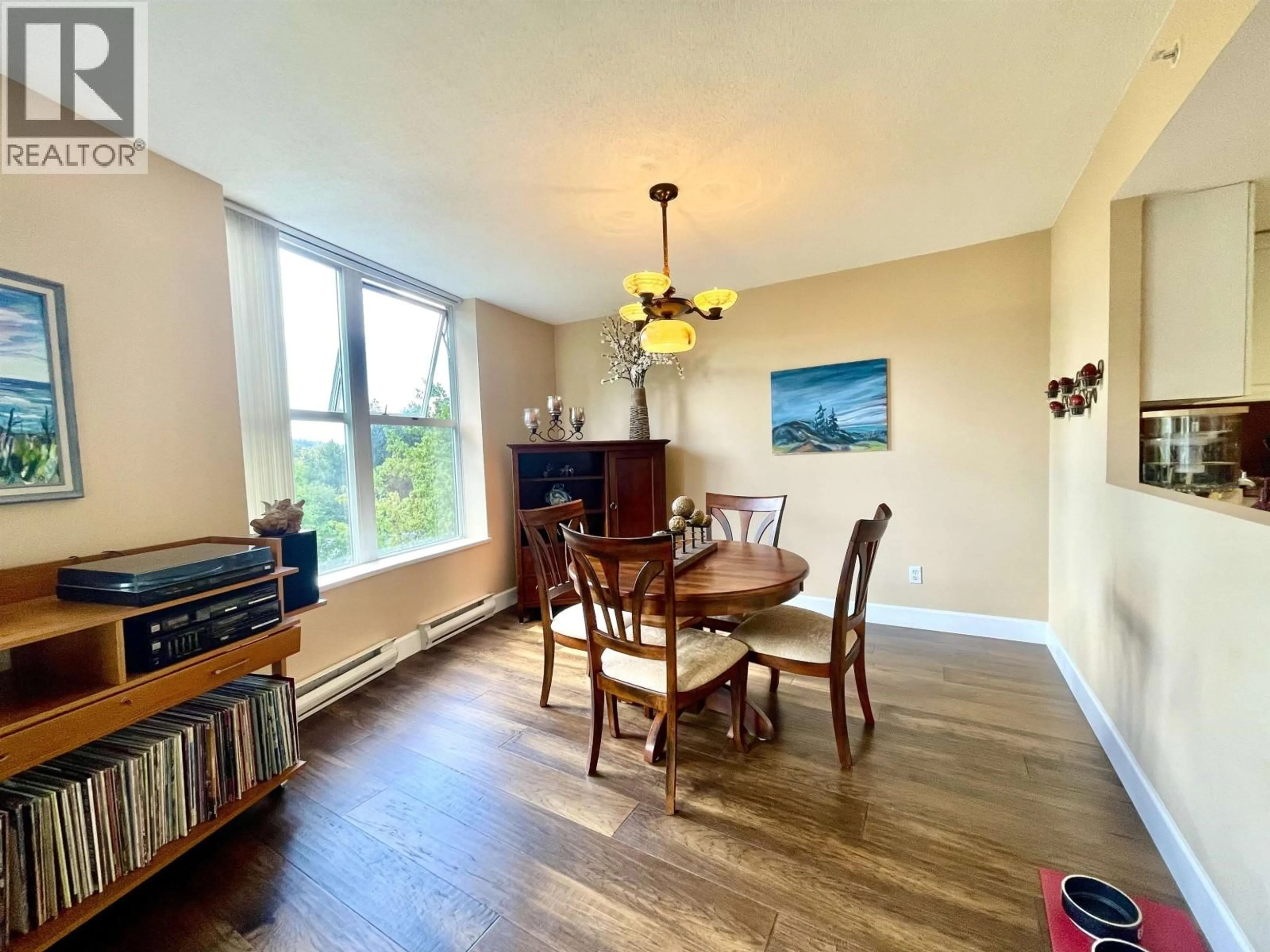 Dining room, wood/laminate floor for 505 - 200 NEWPORT DRIVE, Port Moody British Columbia V3H5B7
