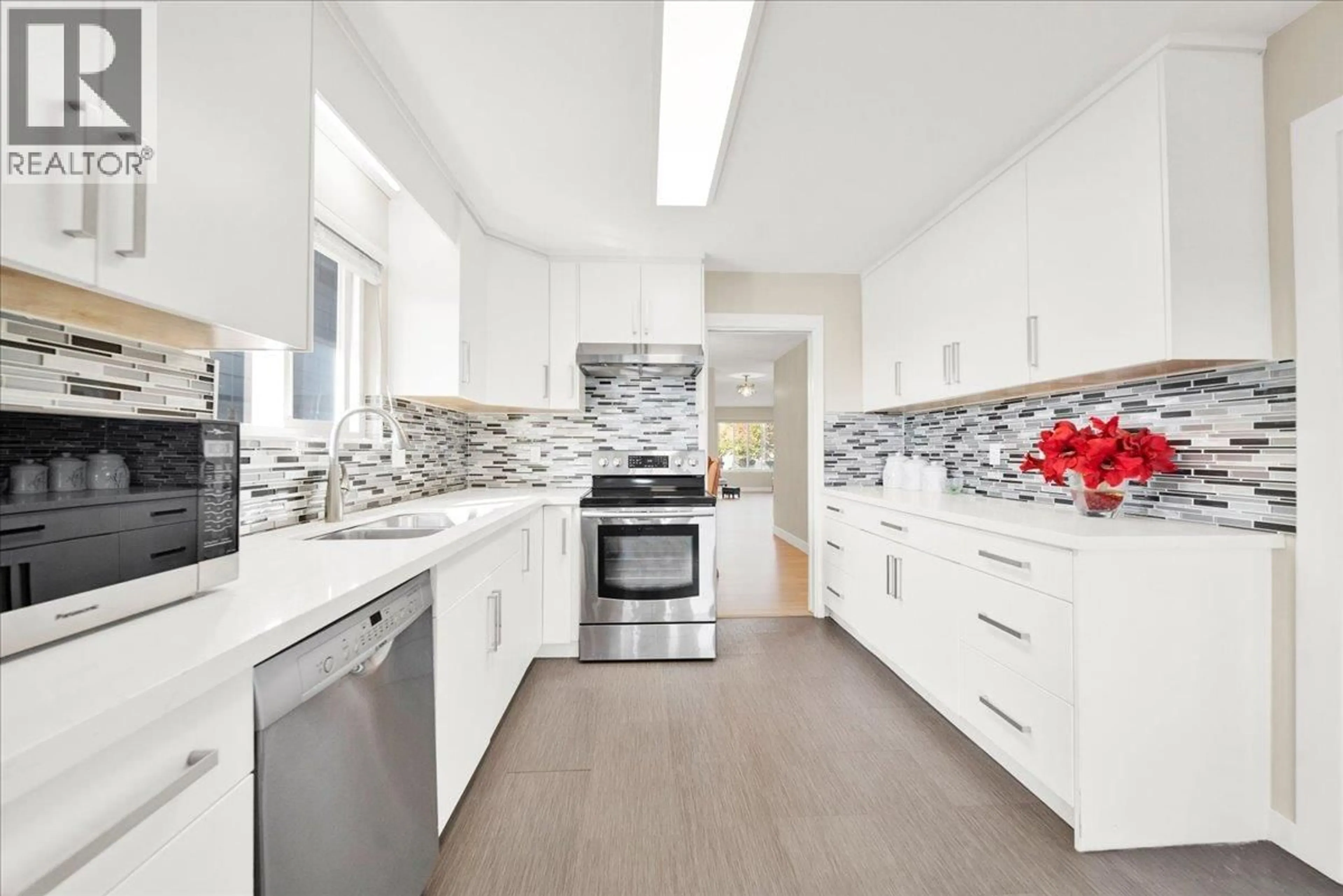Contemporary kitchen, ceramic/tile floor for 604 54TH AVENUE, Vancouver British Columbia V5X1L6