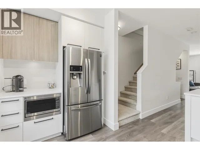 1329 HALYARD PLACE, Squamish 4
