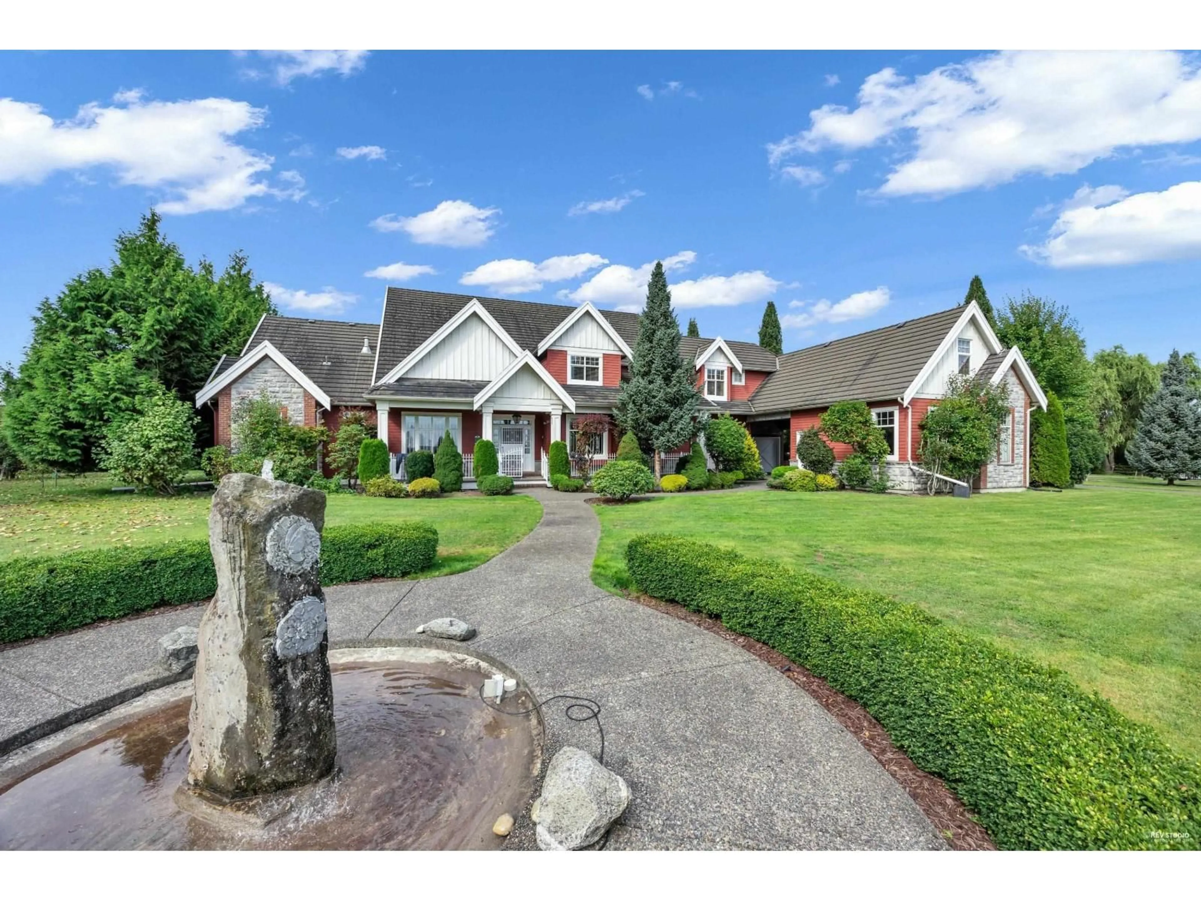 A pic from outside/outdoor area/front of a property/back of a property/a pic from drone, street for 3352 164A STREET, Surrey British Columbia V3Z0G5