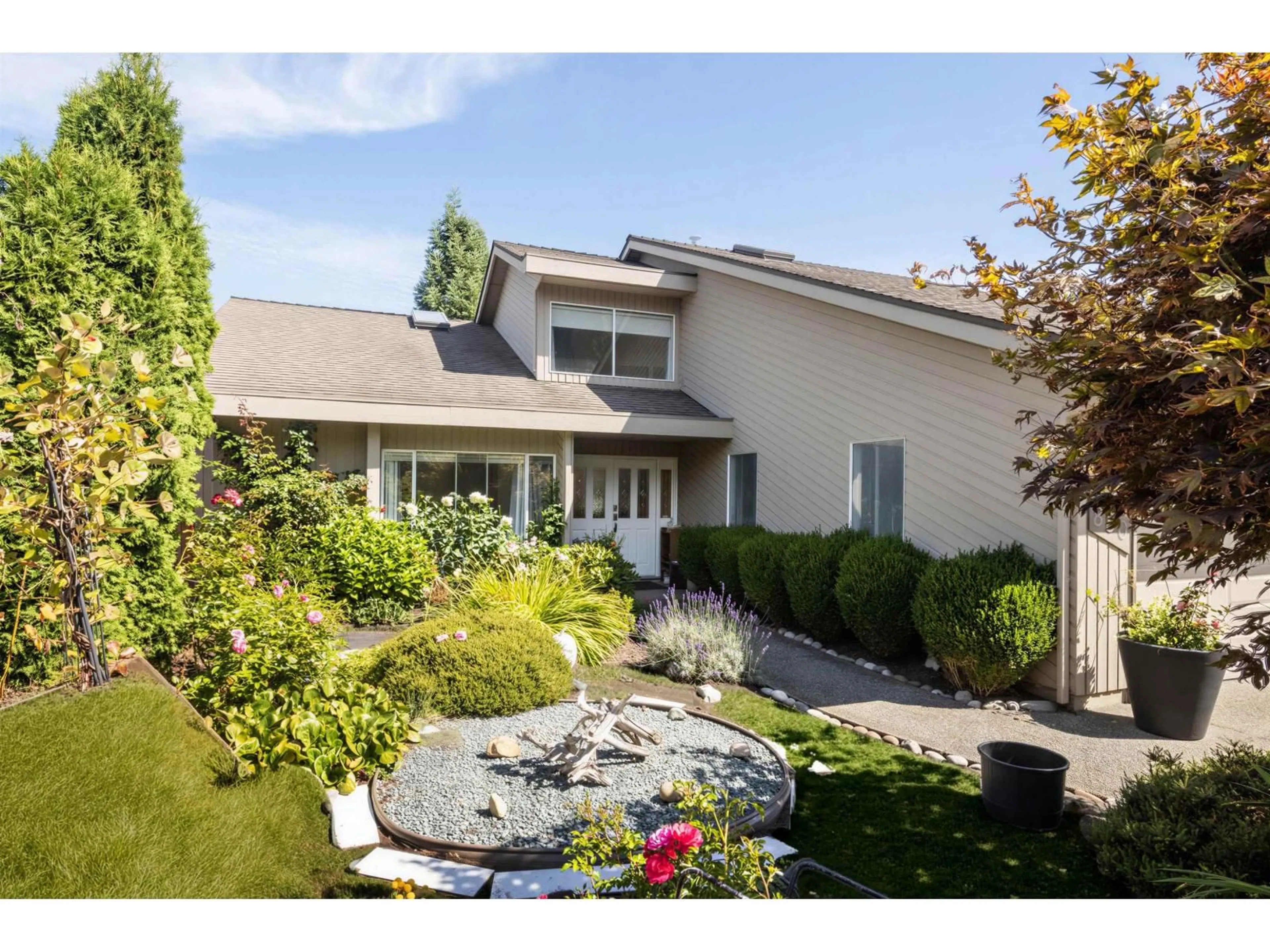 Unknown for 880 164A STREET, Surrey British Columbia V4A9B9