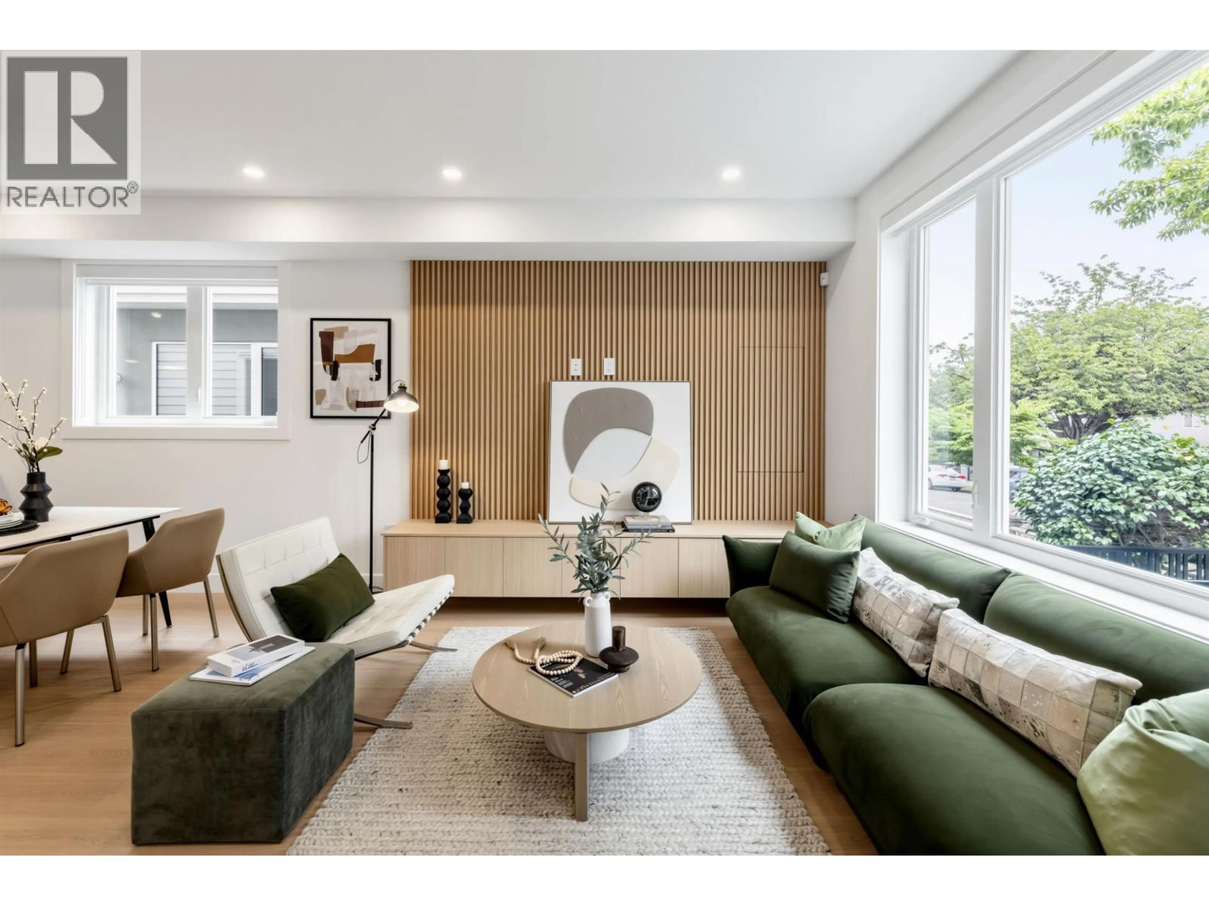Living room with furniture, unknown for 2 - 3268 18 AVENUE, Vancouver British Columbia V5M2R7