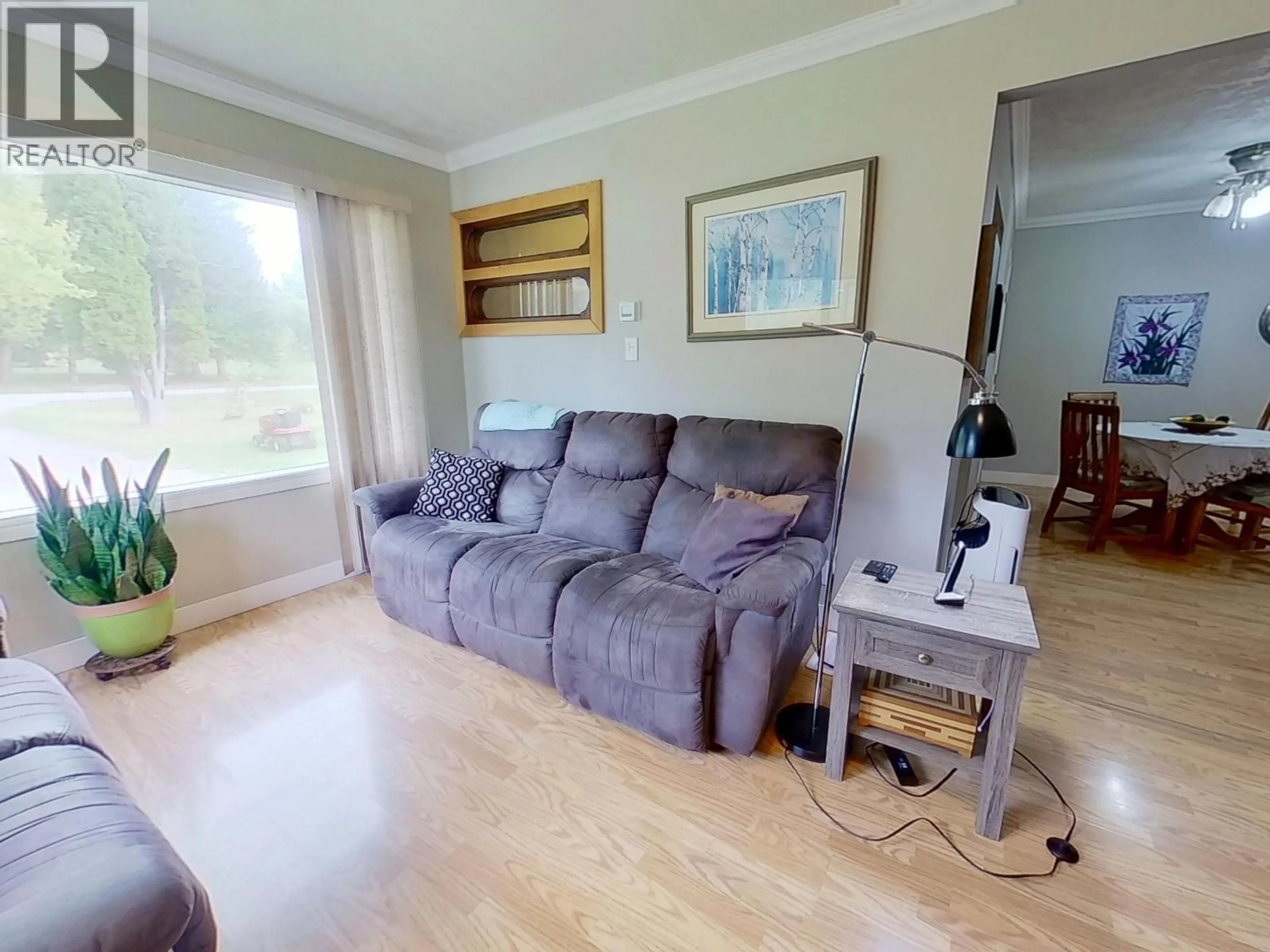 Living room with furniture, unknown for 4191 CROTTEAU ROAD, Quesnel British Columbia V2J6W7