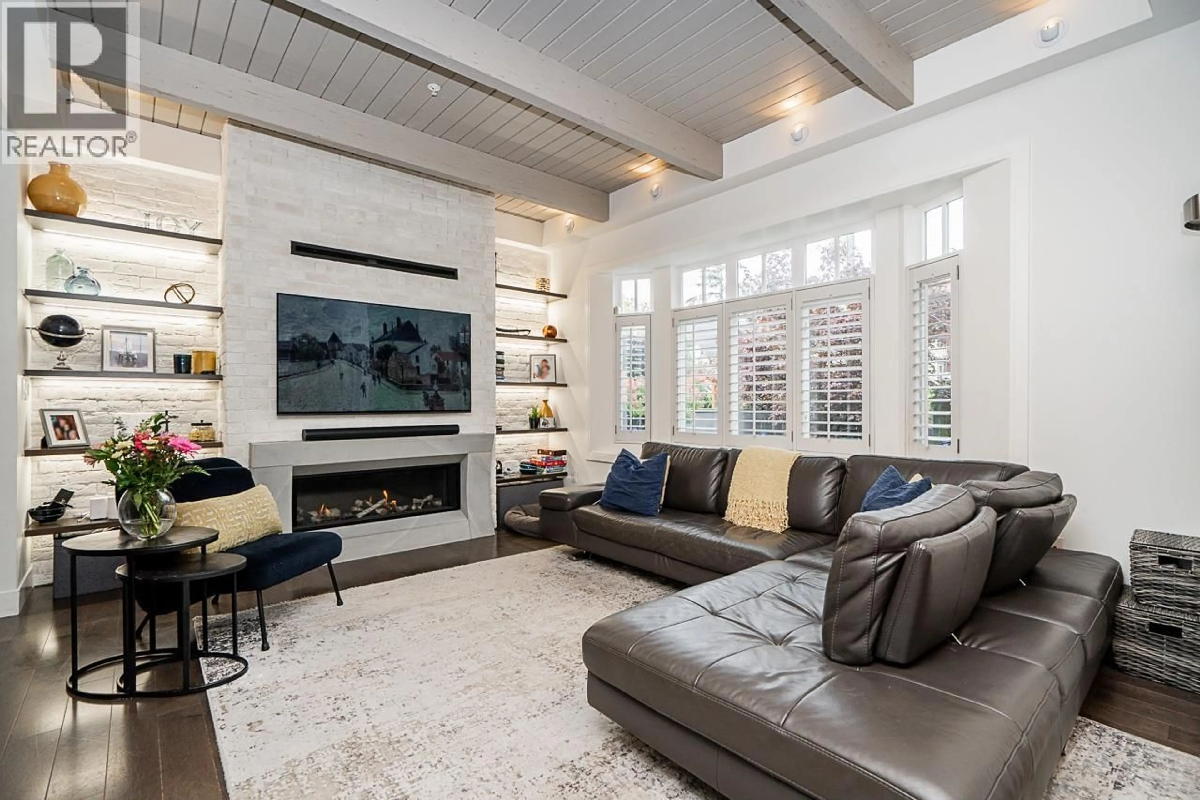 Living room with furniture, ceramic/tile floor for 3328 7TH AVENUE, Vancouver British Columbia V6R1V8