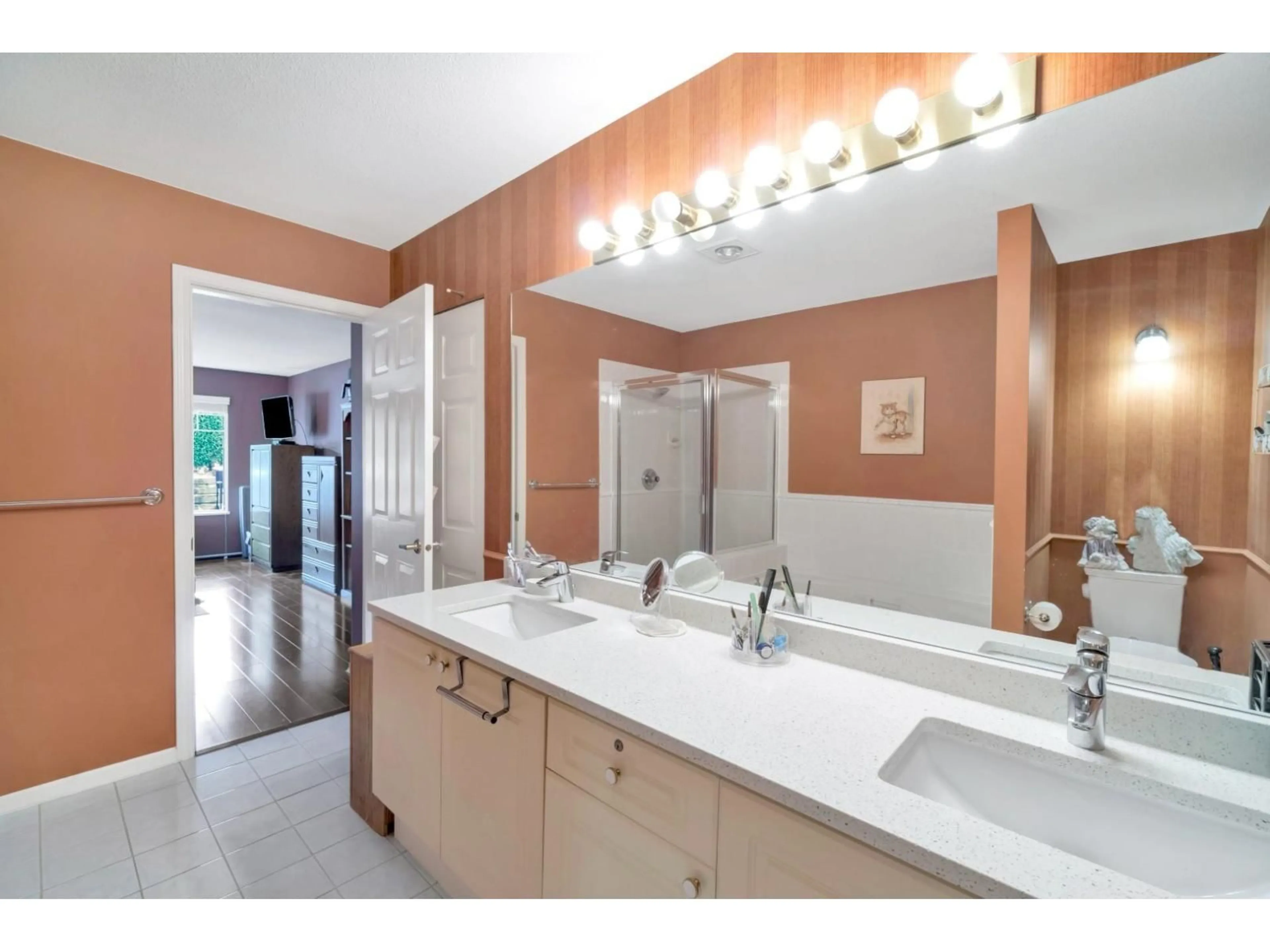 Standard bathroom, ceramic/tile floor for 79 - 9208 208 STREET, Langley British Columbia V1M2M9
