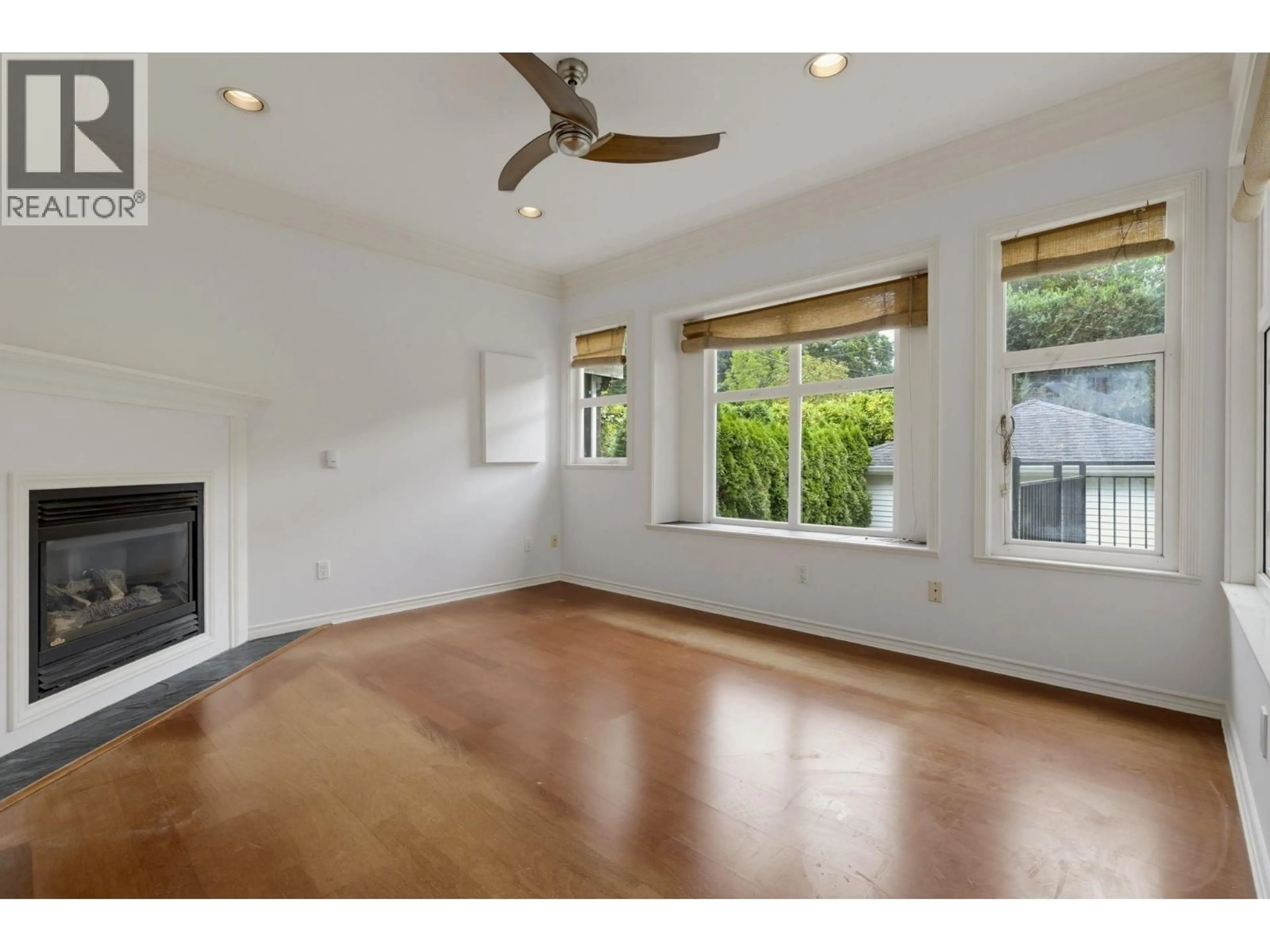 A pic of a room for 1970 6TH AVENUE, Vancouver British Columbia V5N1P7