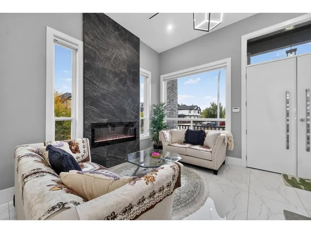 5947 140B STREET, Surrey 3