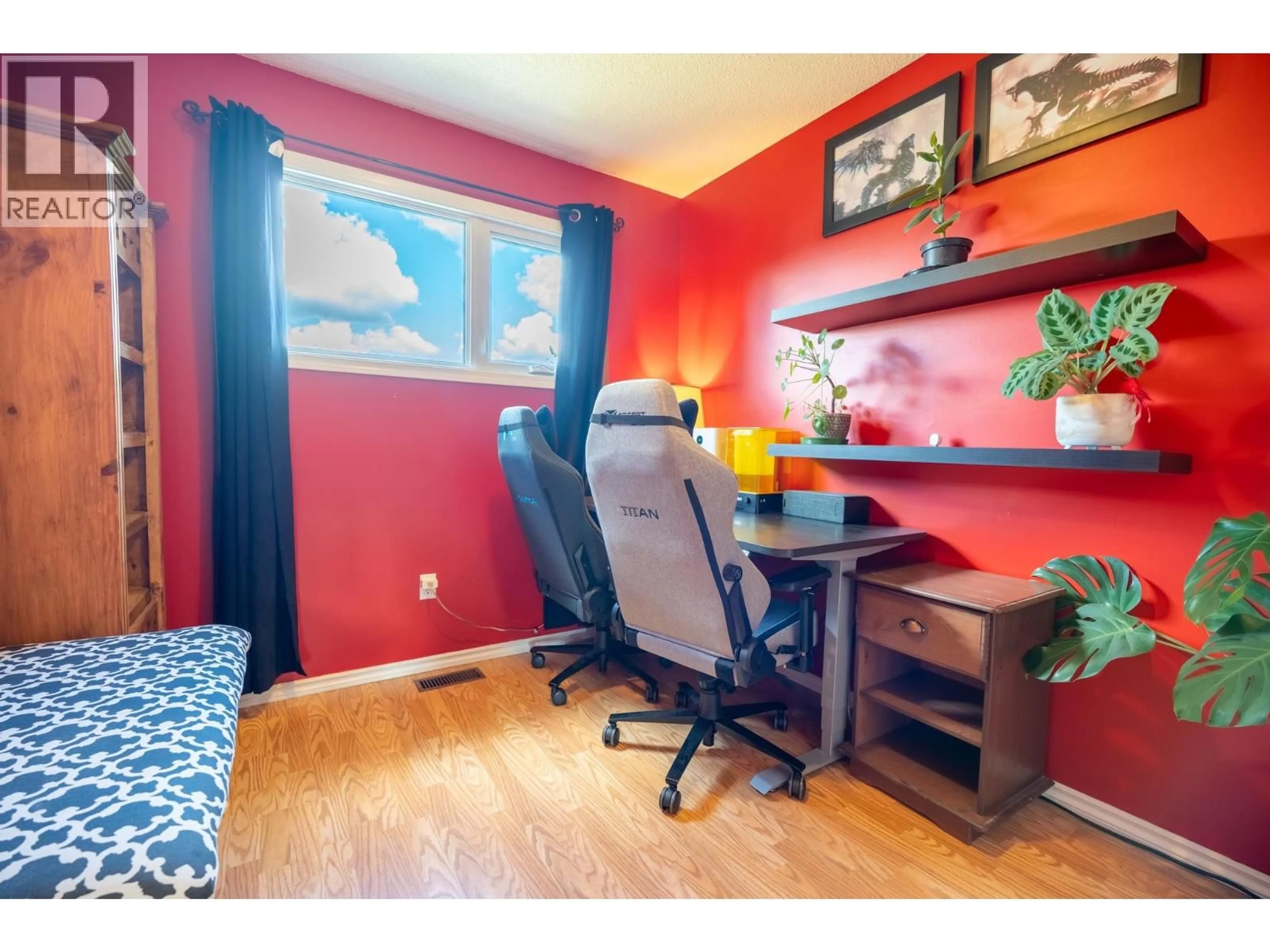 A pic of a room for 3644 HESSE PLACE, Prince George British Columbia V2N4J9
