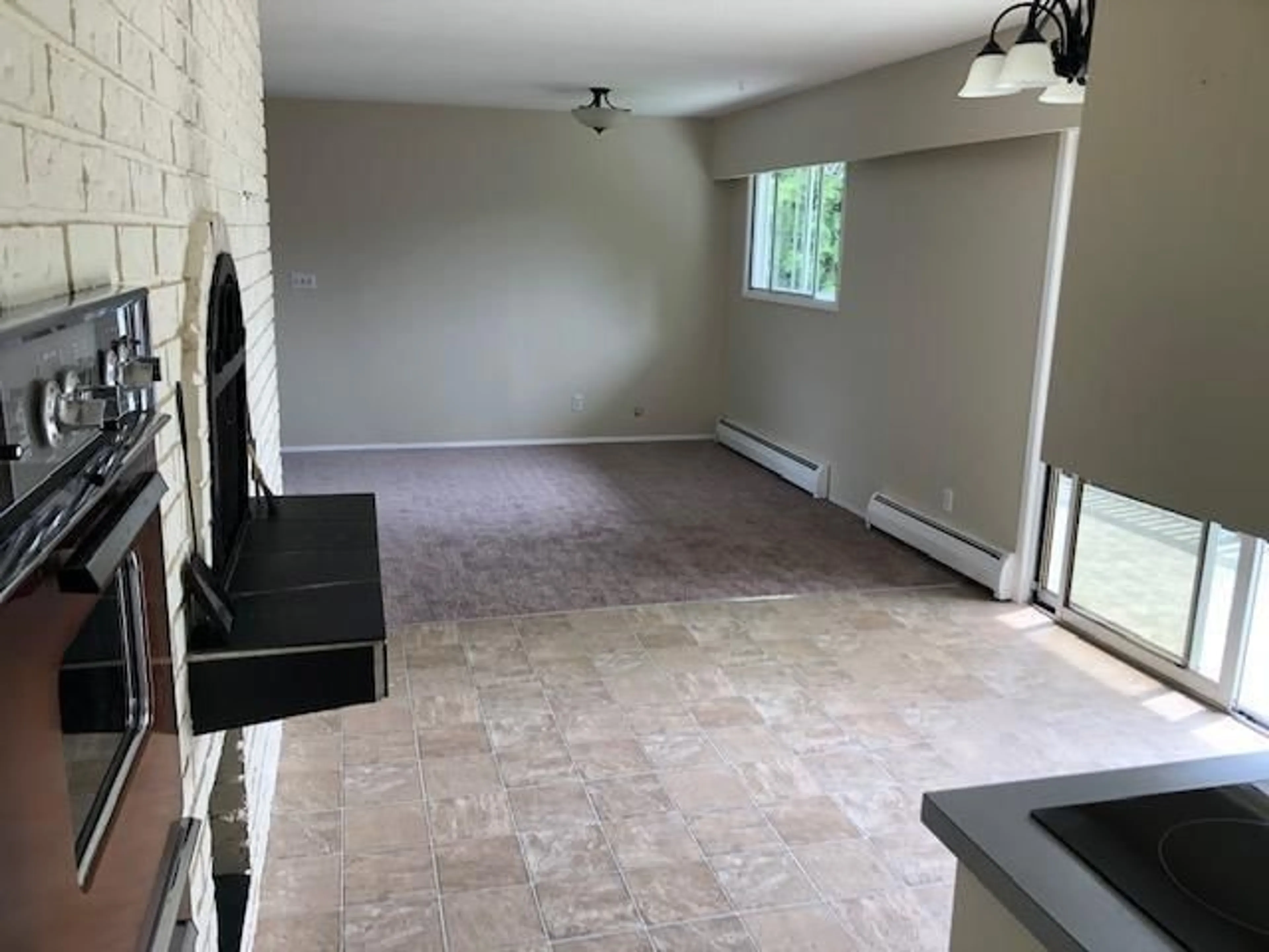 A pic of a room for 14150 BLACKBURN AVENUE, White Rock British Columbia V4B2Z7