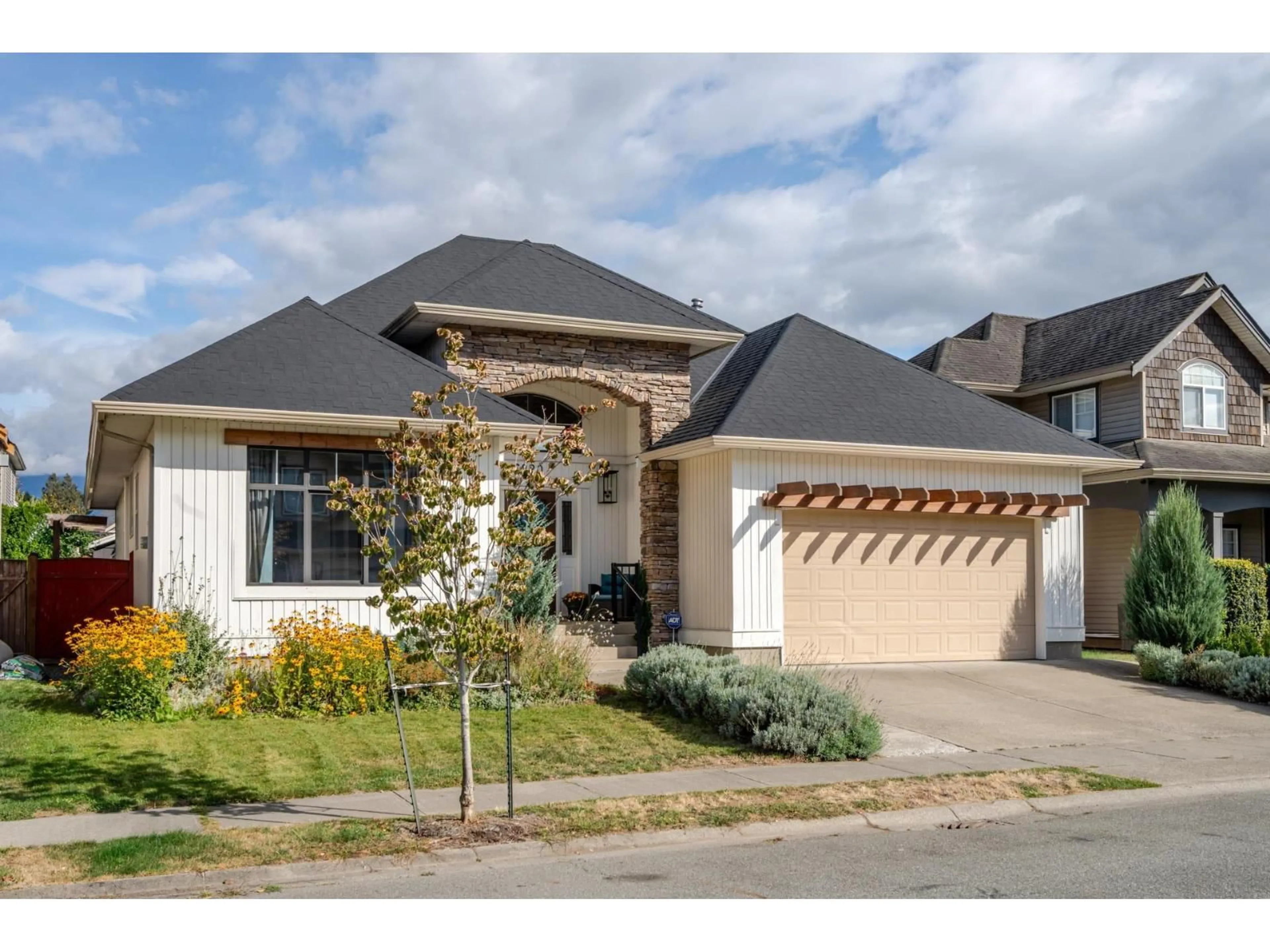 Home with brick exterior material, street for 6820 SHEFFIELD WAY, Chilliwack British Columbia V2R5T1
