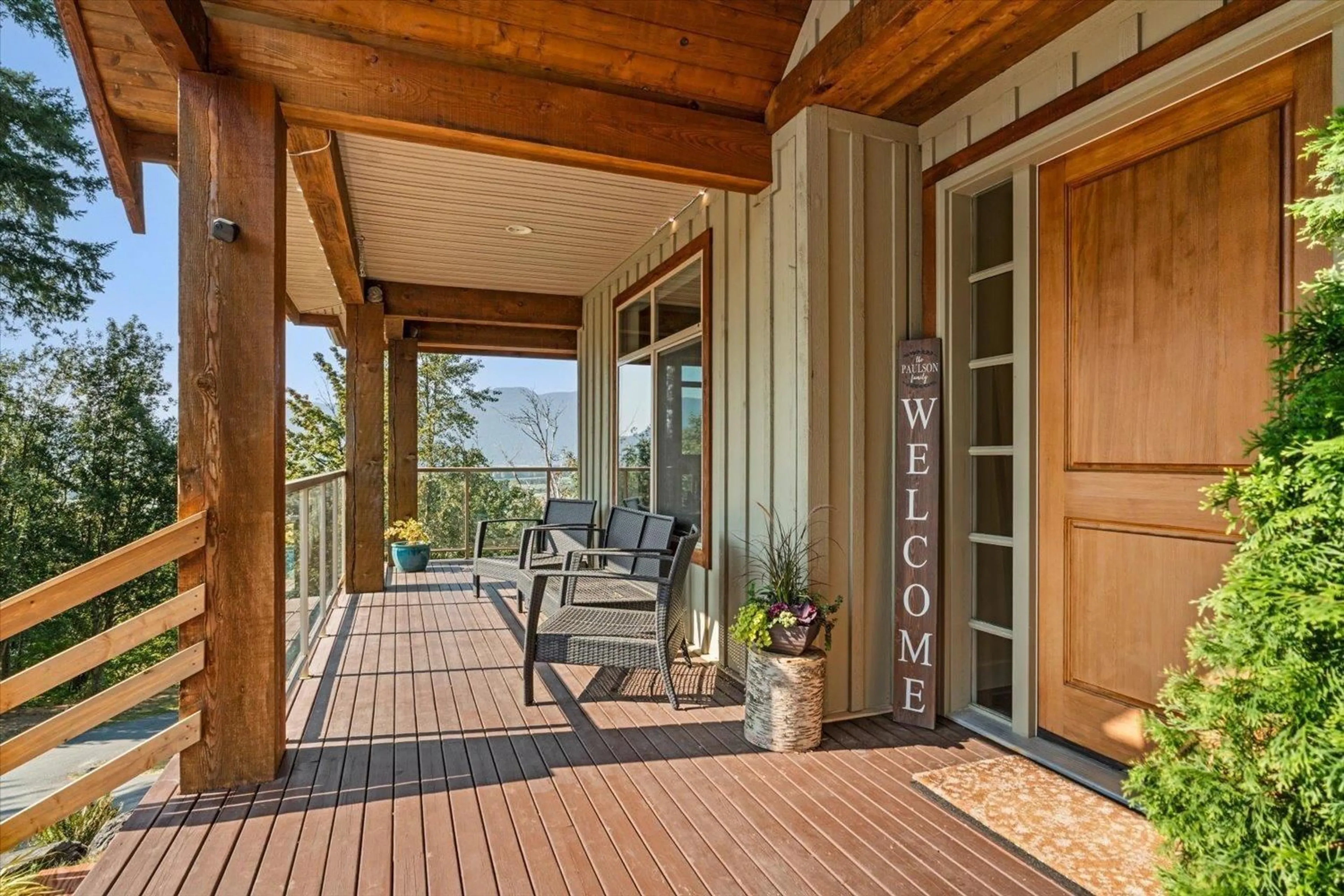 Indoor entryway for 41150 OLD YALE ROAD, Abbotsford British Columbia V3G2S9