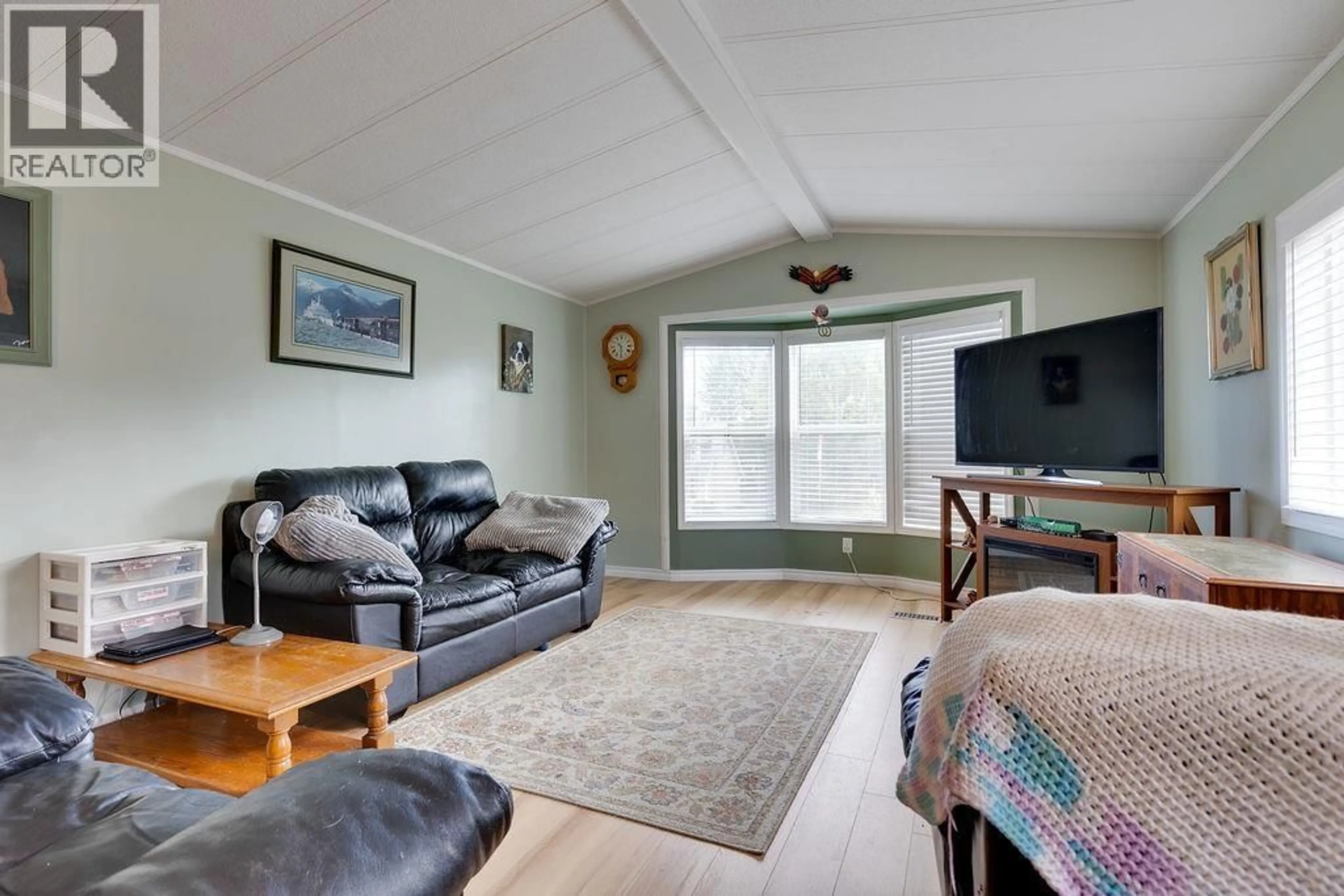 Living room with furniture, unknown for 7167 ALDEEN ROAD, Prince George British Columbia V2N5P7