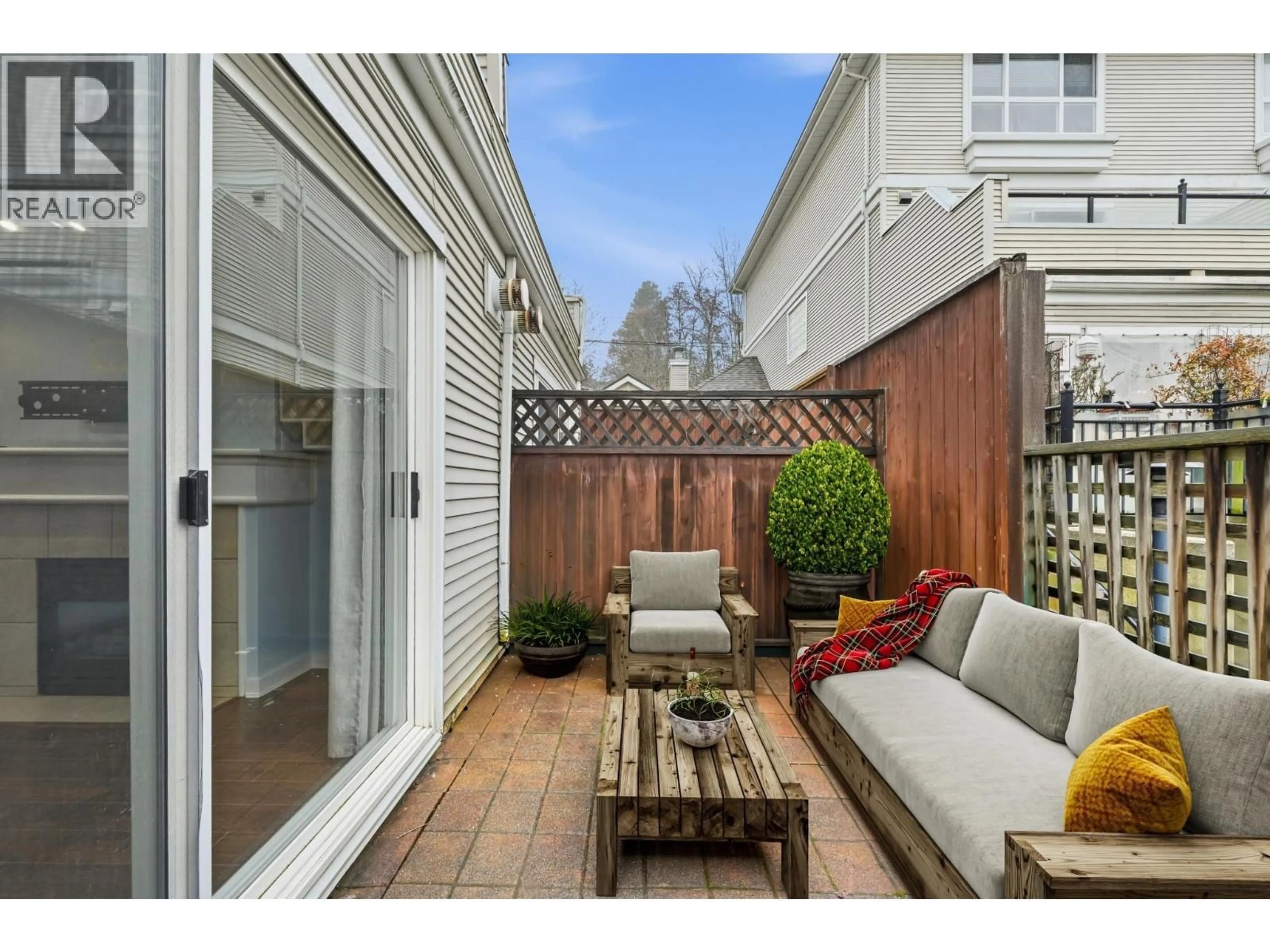 Patio, street for 123 - 253 CASEY STREET, Coquitlam British Columbia V3K7A3