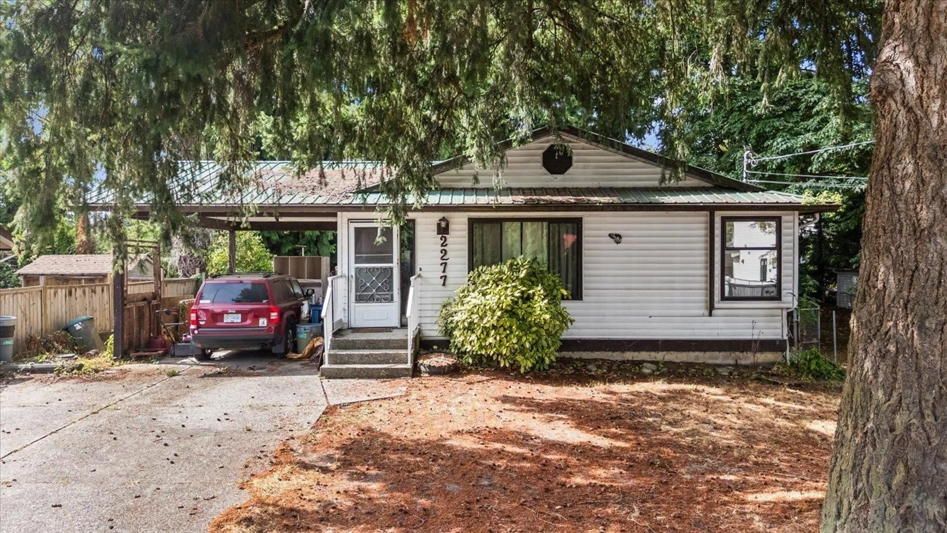 Home with vinyl exterior material, street for 2277 MOULDSTADE ROAD, Abbotsford British Columbia V2S3X5