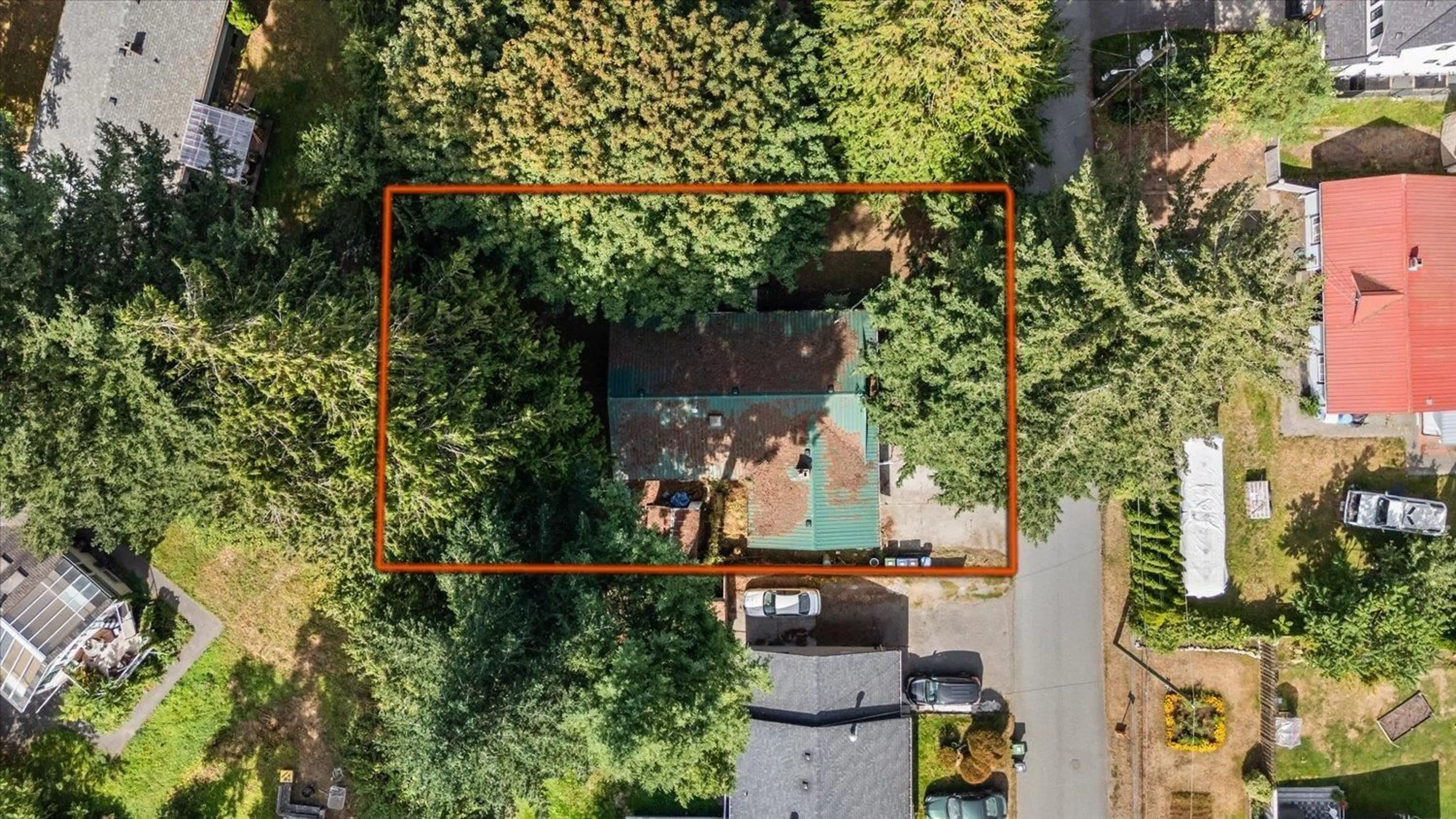 A pic from outside/outdoor area/front of a property/back of a property/a pic from drone, street for 2277 MOULDSTADE ROAD, Abbotsford British Columbia V2S3X5