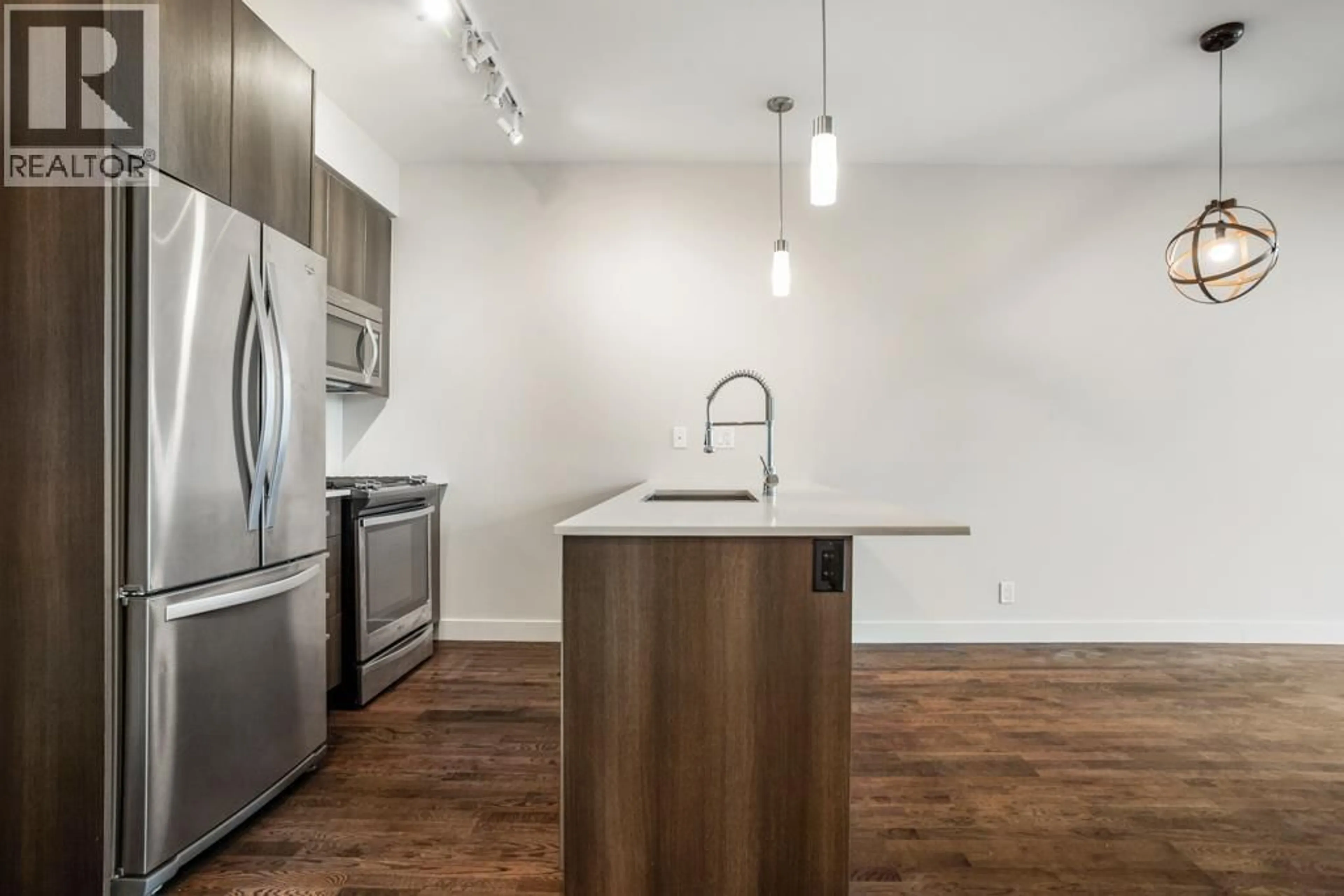 Standard kitchen, wood/laminate floor for 423 - 7088 14TH AVENUE, Burnaby British Columbia V3N0E7