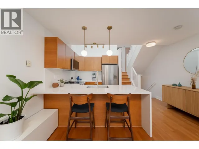 9 - 1250 6TH AVENUE, Vancouver 4