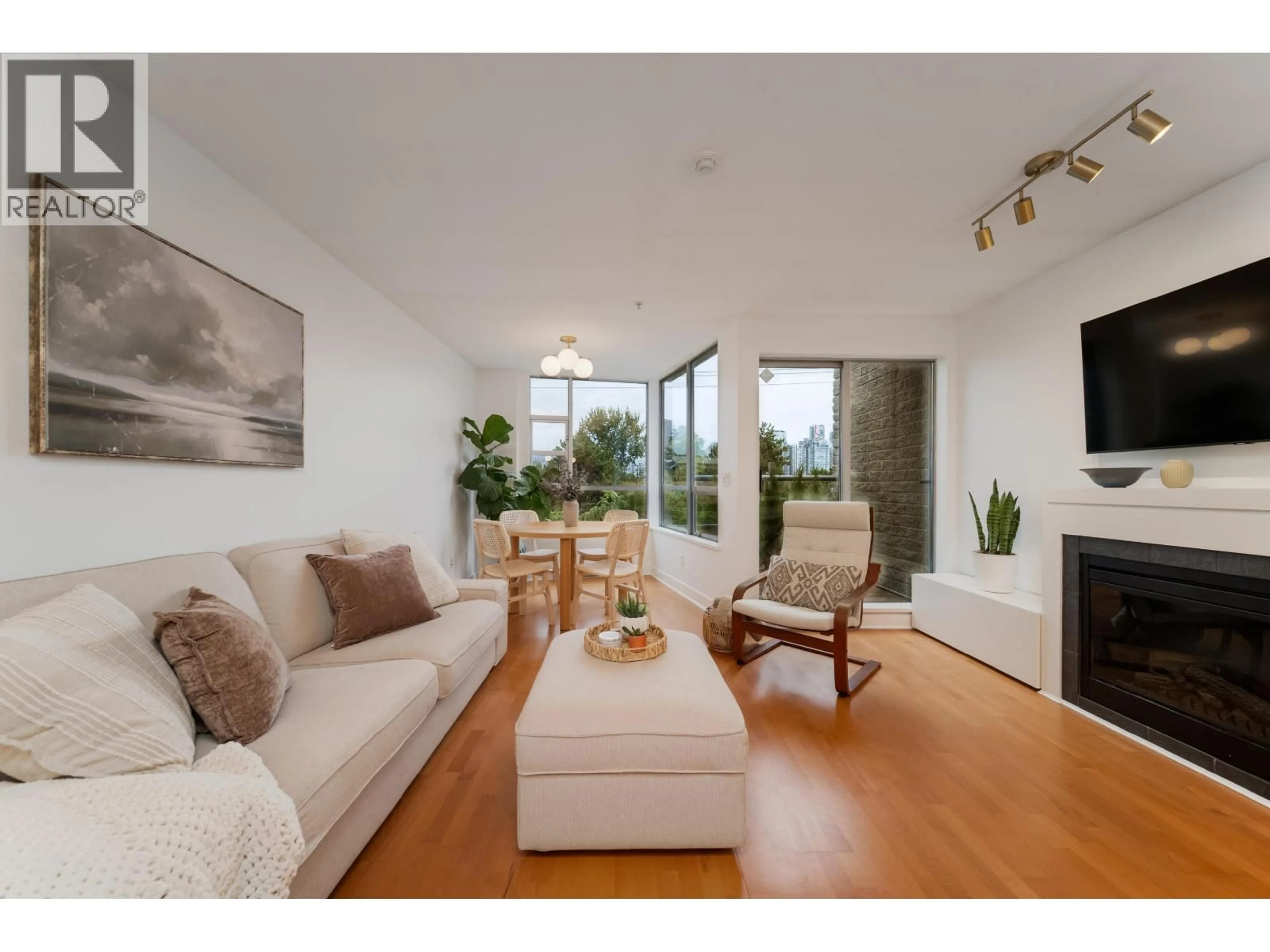 Living room with furniture, unknown for 9 - 1250 6TH AVENUE, Vancouver British Columbia V6H1A5