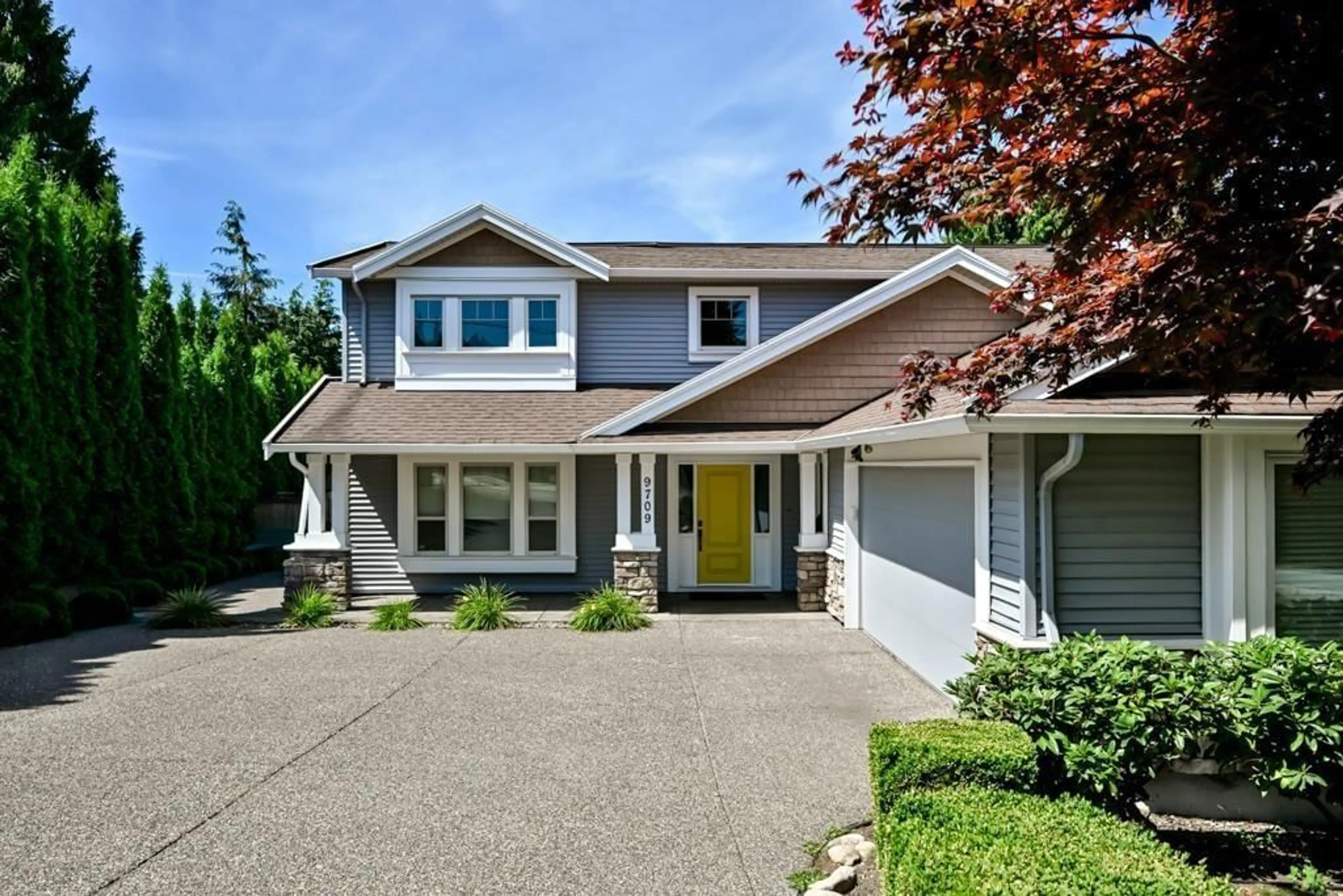 Home with vinyl exterior material, street for 9709 CROWN CRESCENT, Surrey British Columbia V3V2T7