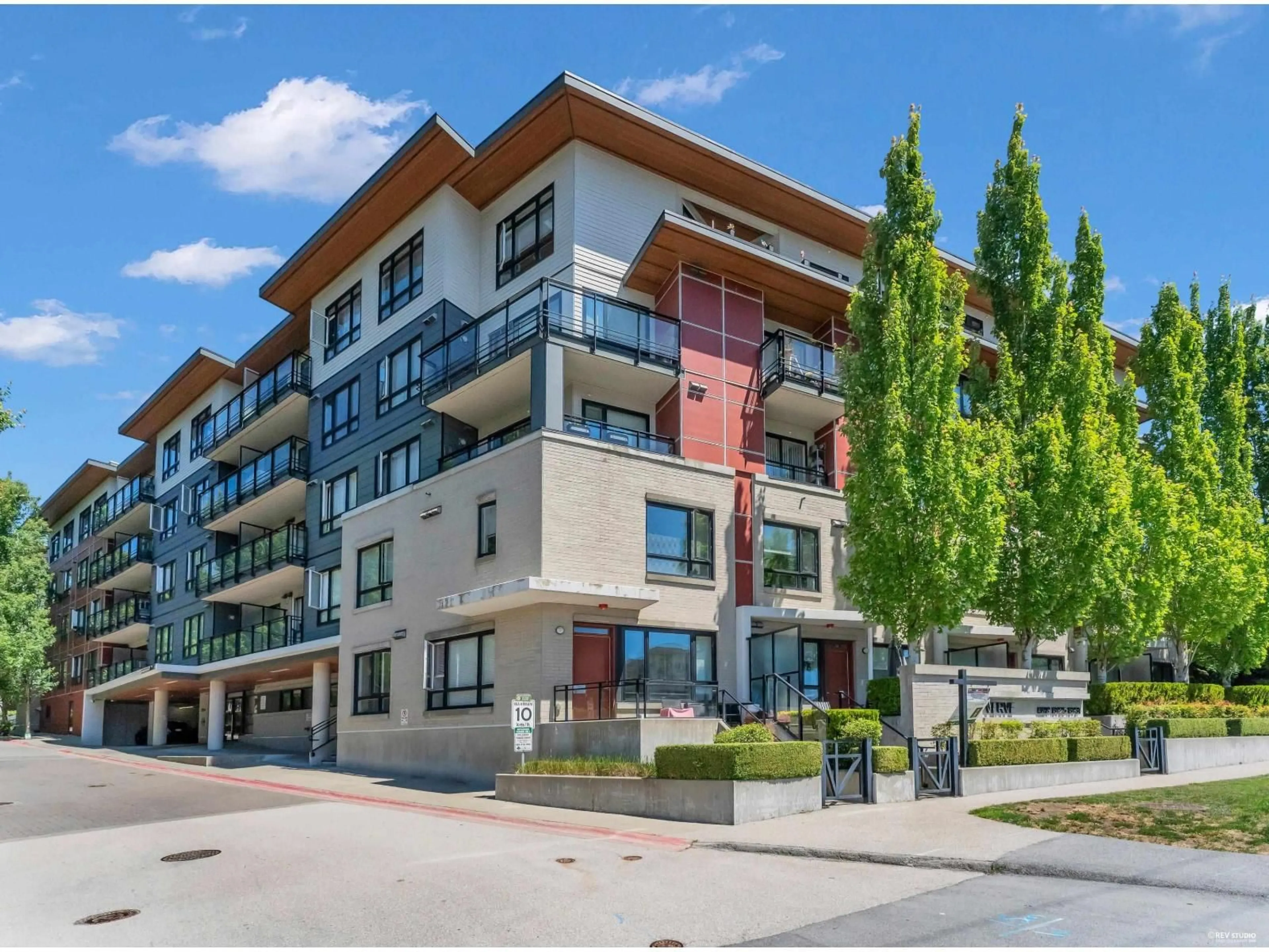 Unknown for 408 - 13931 FRASER HIGHWAY, Surrey British Columbia V3T4E6