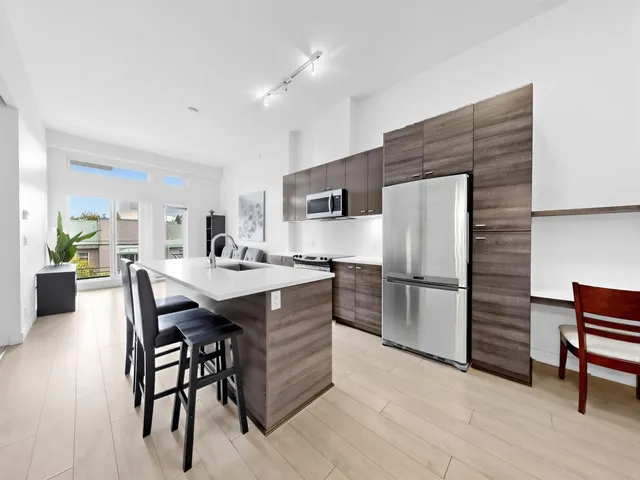 408 - 13931 FRASER HIGHWAY, Surrey 2
