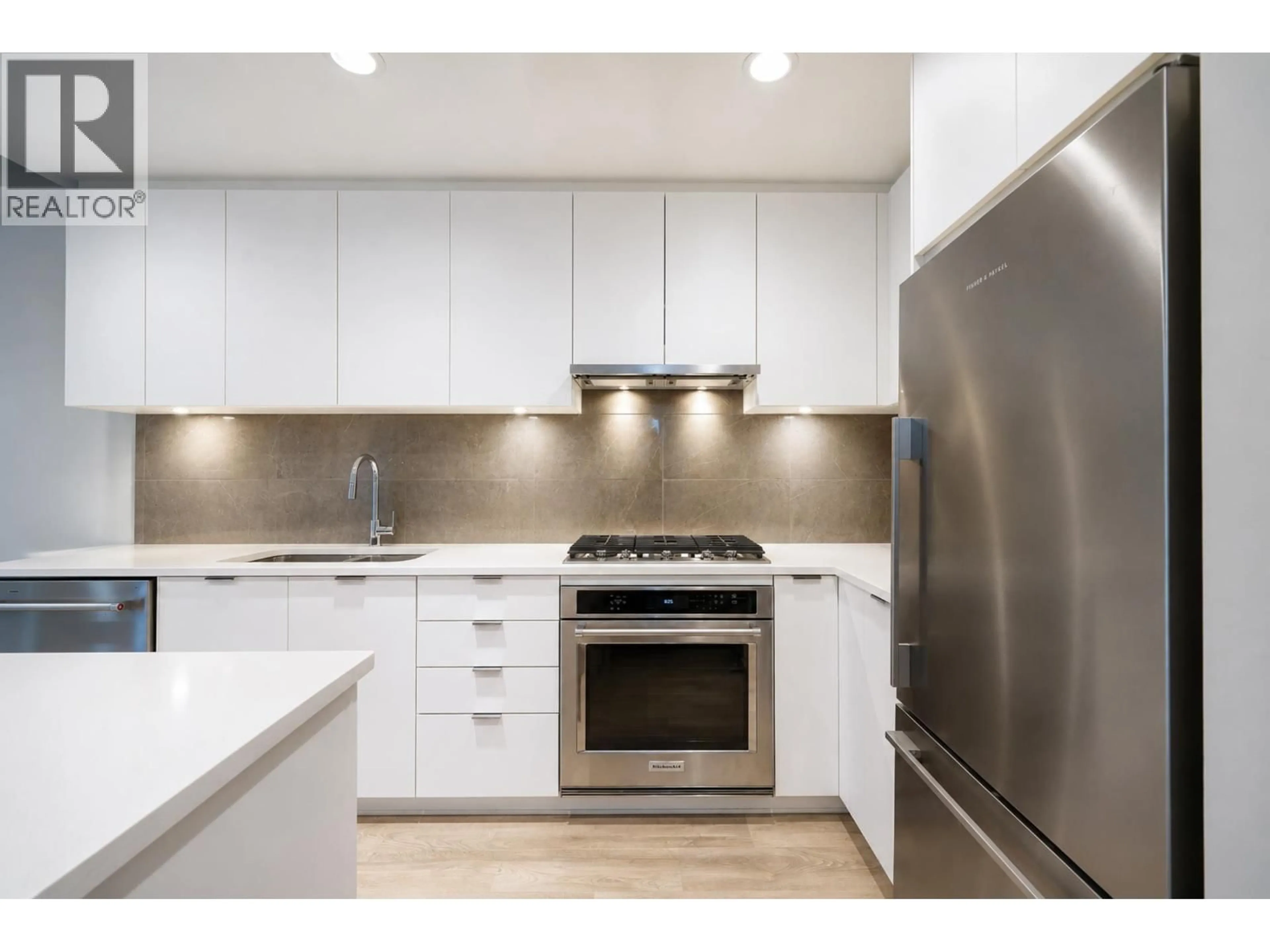 Contemporary kitchen, unknown for 307 - 615 COTTONWOOD AVENUE, Coquitlam British Columbia V3J0N4