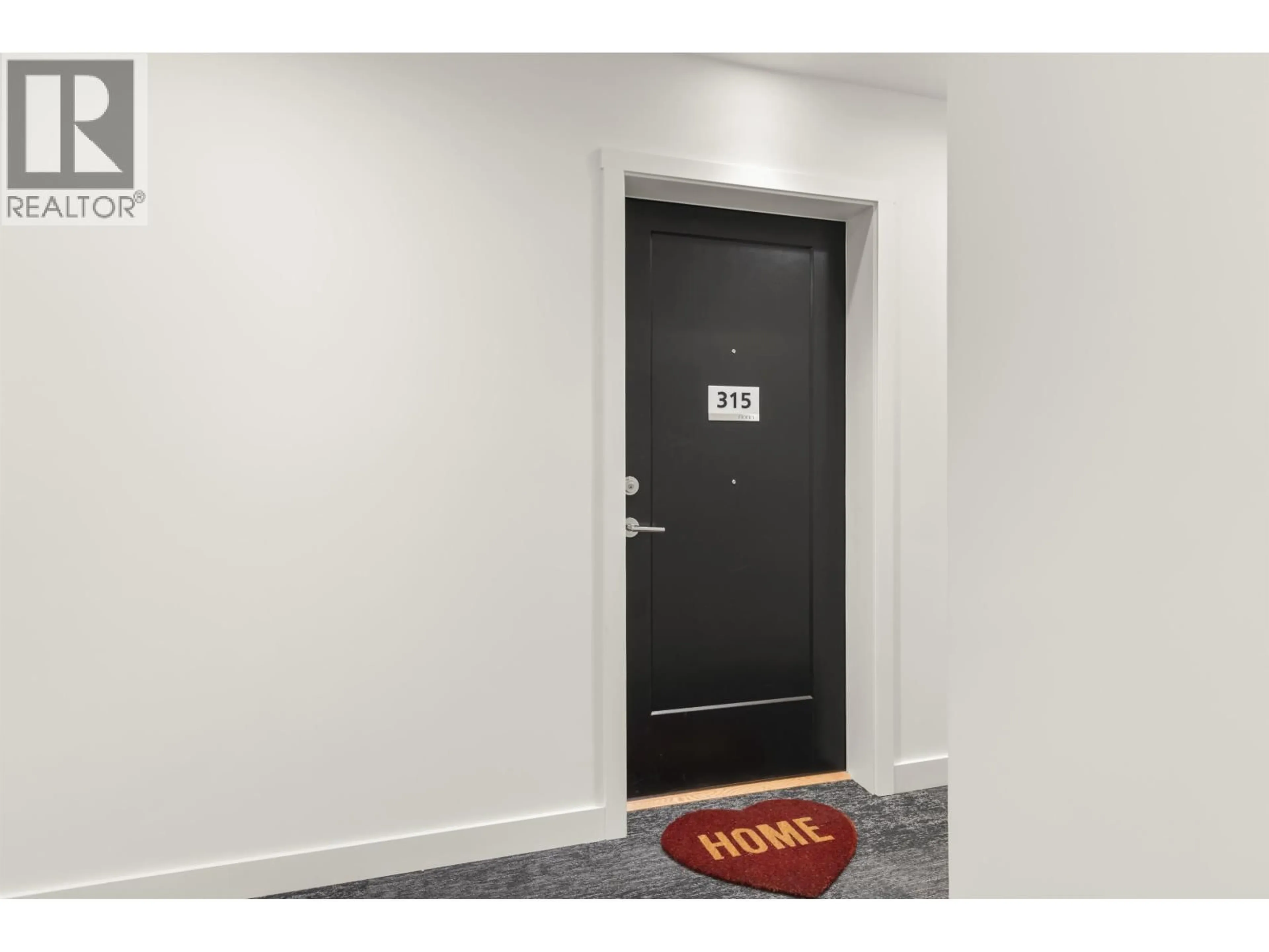 Indoor entryway for 315 - 375 CLAYTON STREET, Coquitlam British Columbia V3K0J9