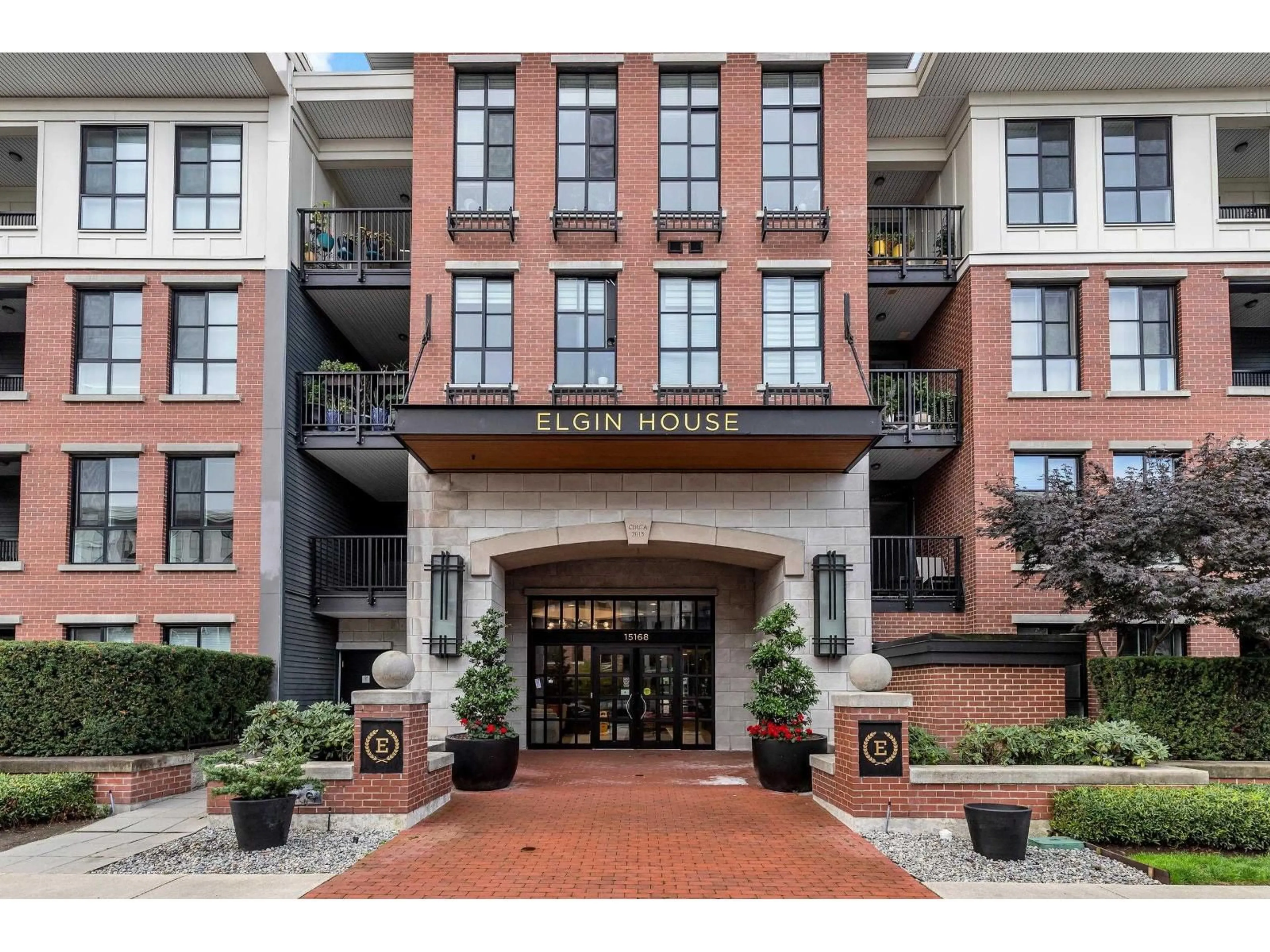 Indoor foyer for 312 - 15168 33 AVENUE, Surrey British Columbia V3Z0N7