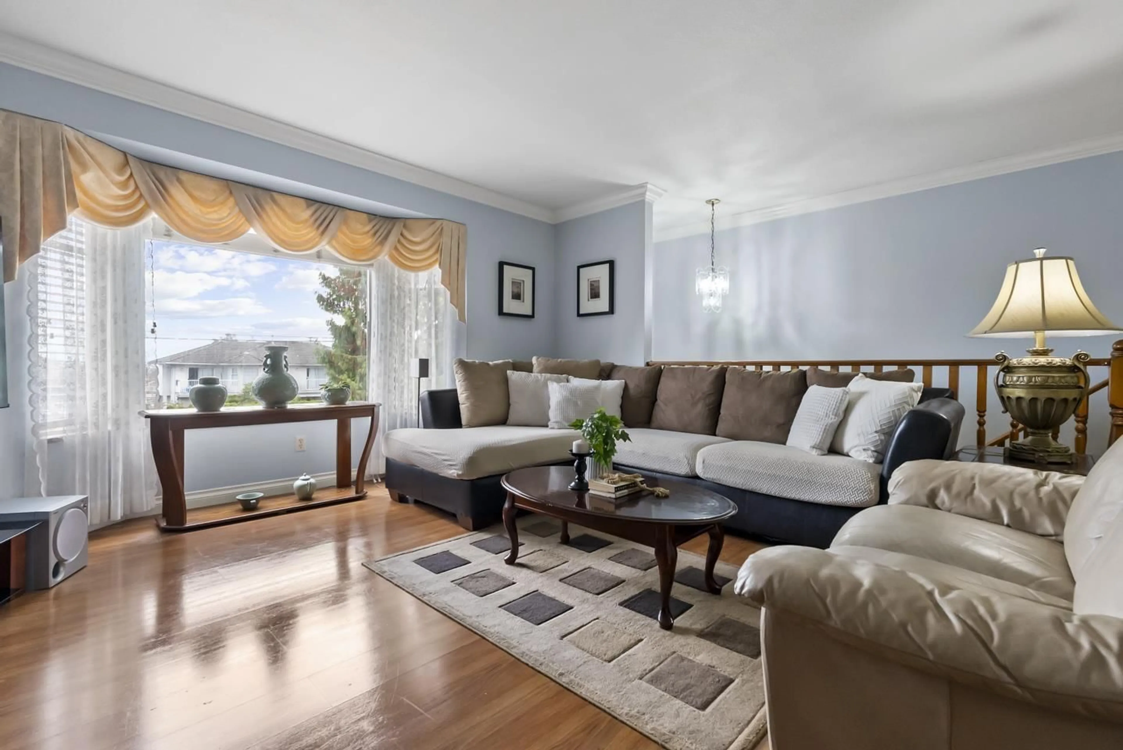 Living room with furniture, unknown for 8825 160 STREET, Surrey British Columbia V4N2X8
