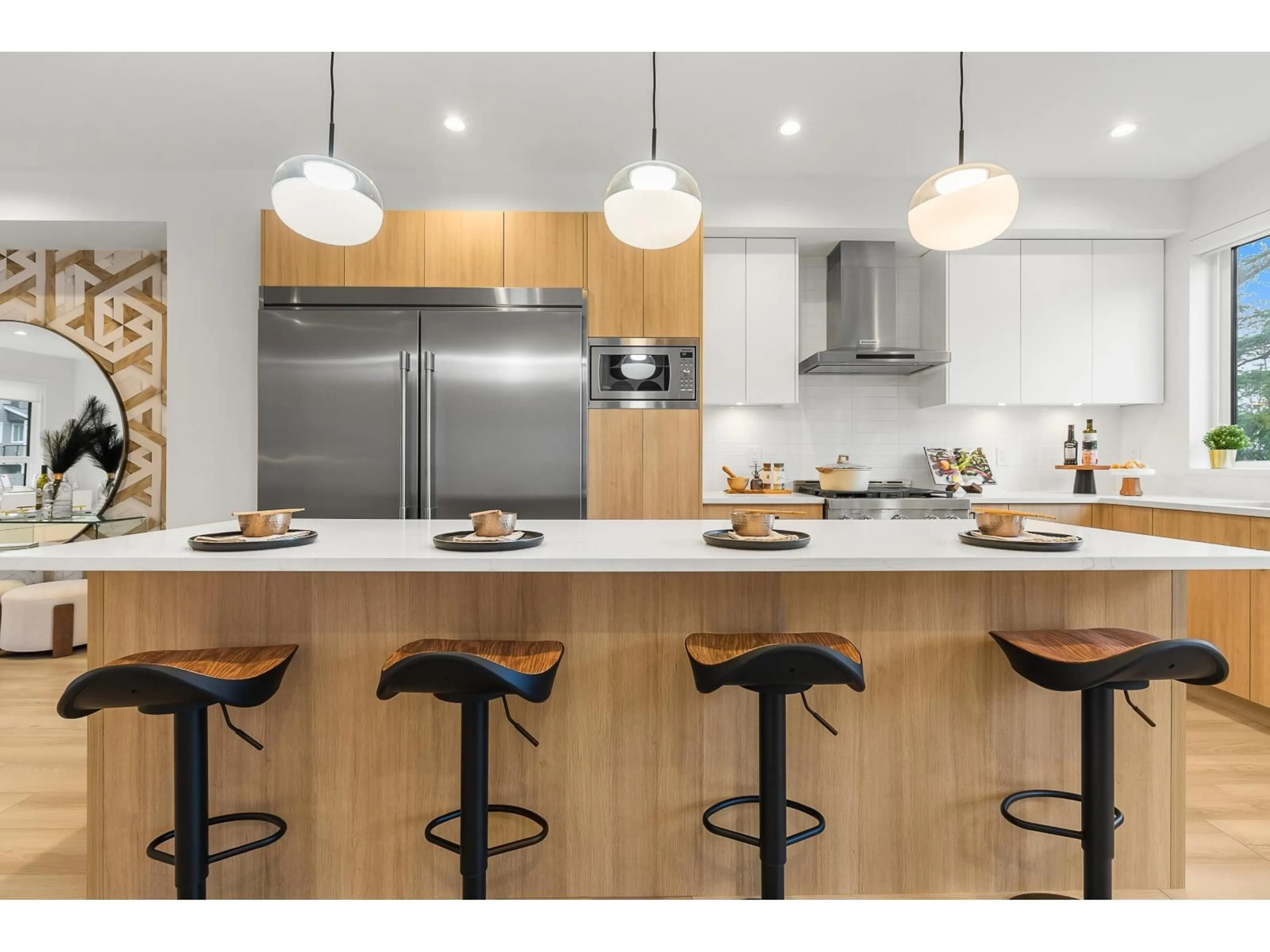 Contemporary kitchen, wood/laminate floor for 6 - 17538 100 AVENUE, Surrey British Columbia V4N6X3