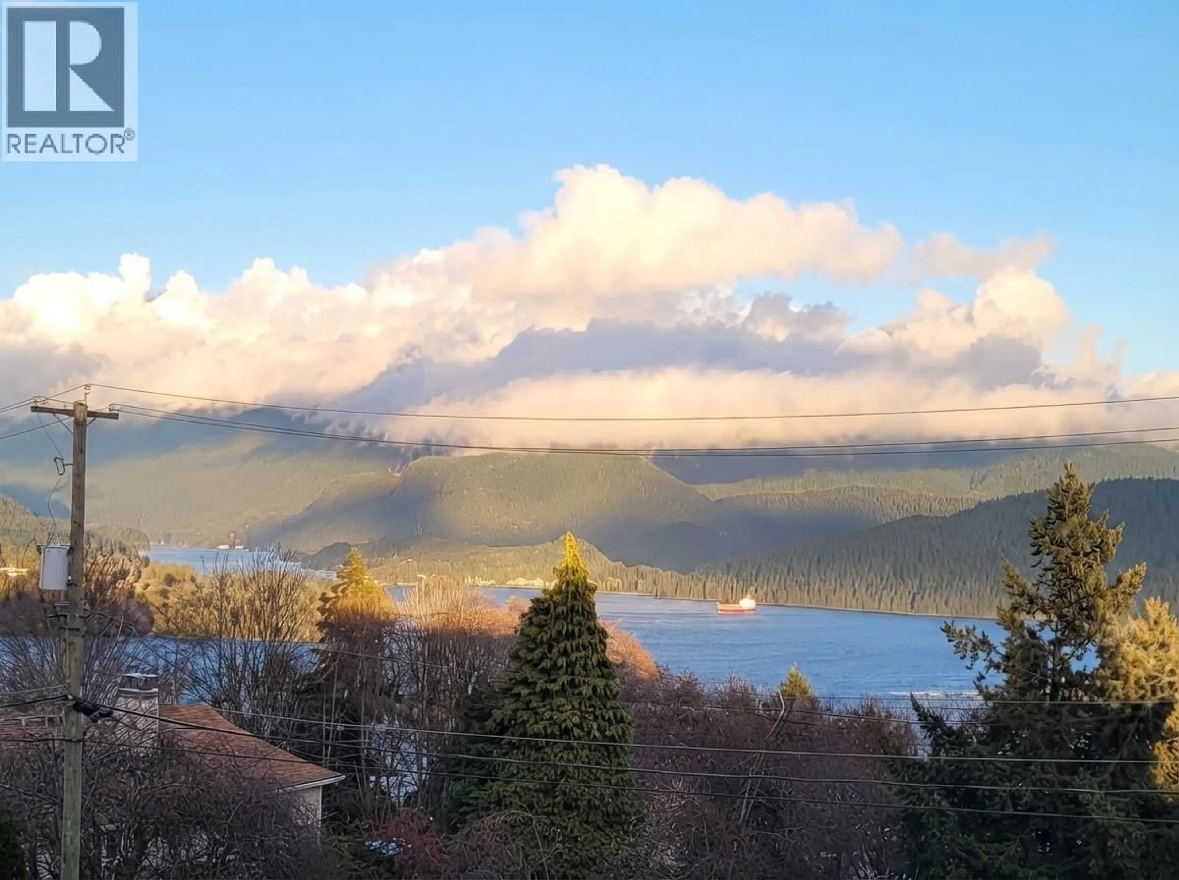 Blurry image for 116 WARWICK AVENUE, Burnaby British Columbia V5G1K7