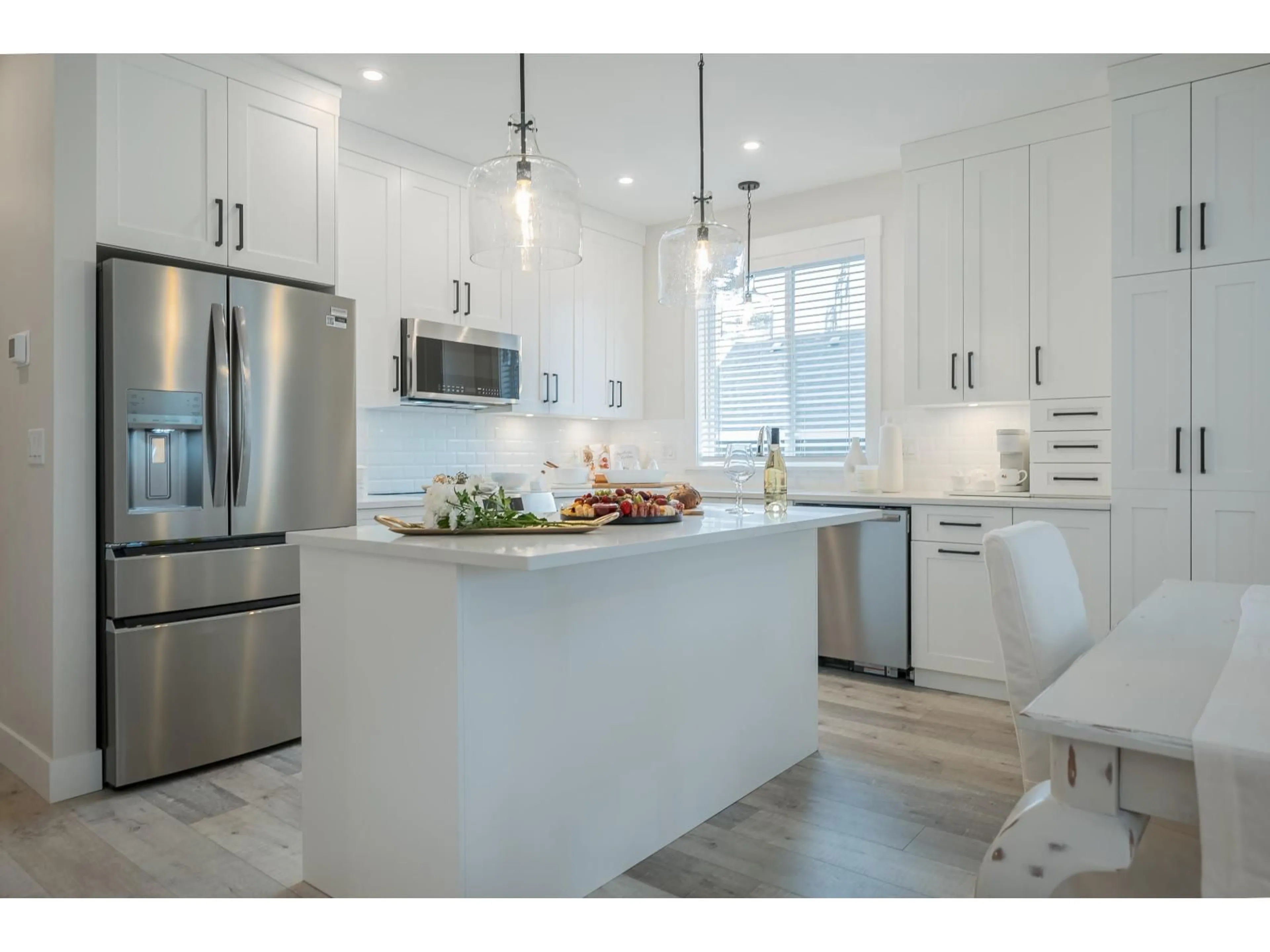 Open concept kitchen, unknown for 88 - 6211 CHILLIWACK RIVER ROAD, Chilliwack British Columbia V2R6A7