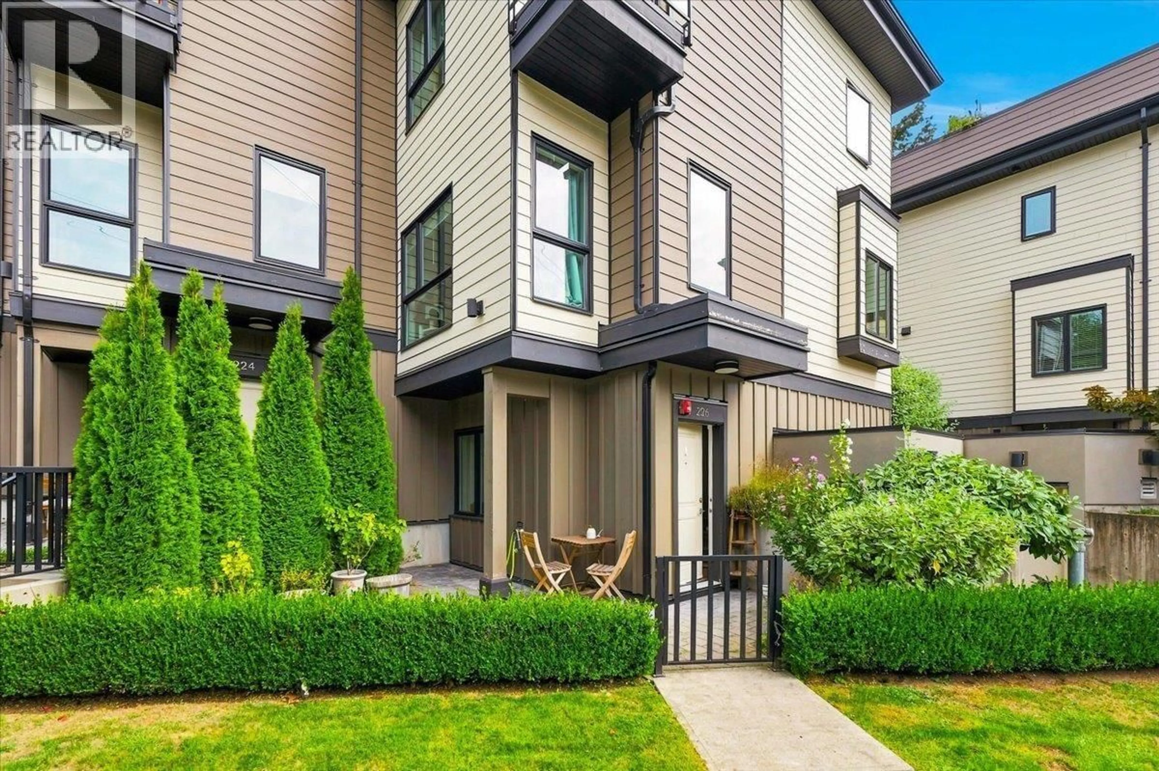 Home with brick exterior material, street for 226 8TH STREET, North Vancouver British Columbia V7L1Z1