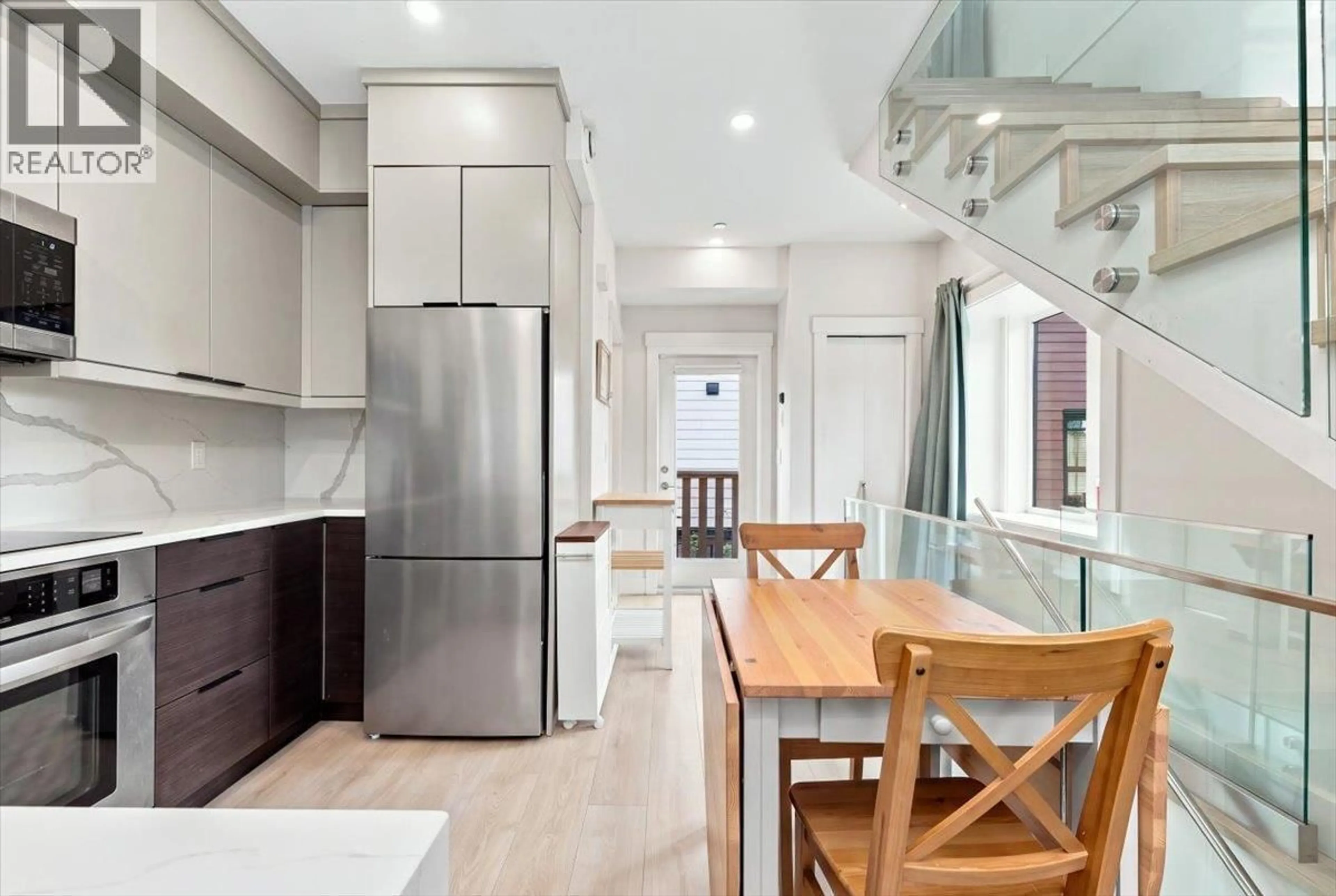 Open concept kitchen, unknown for 226 8TH STREET, North Vancouver British Columbia V7L1Z1
