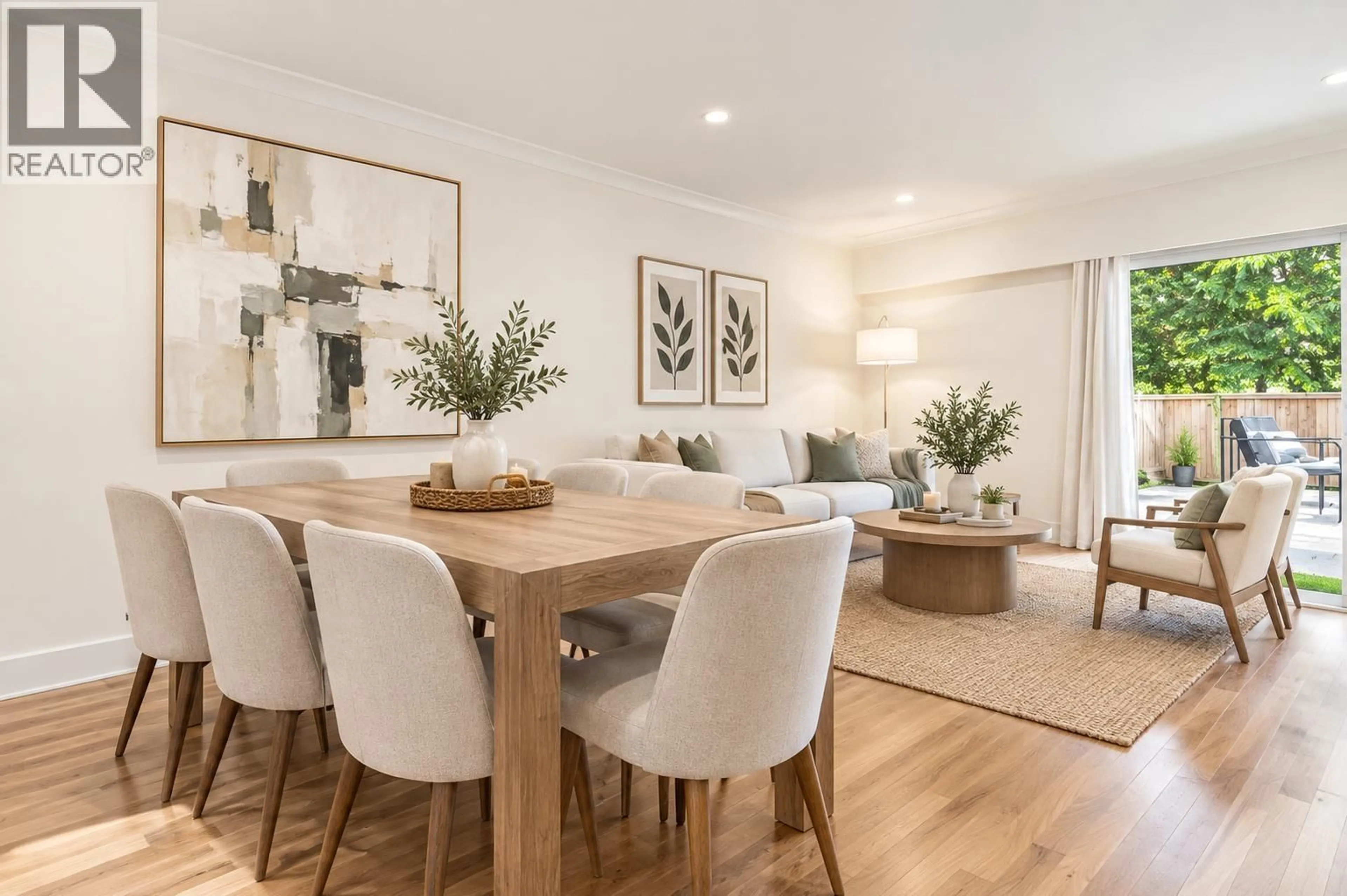 Dining room, wood/laminate floor for 2329 MOUNTAIN HIGHWAY, North Vancouver British Columbia V7J2N2