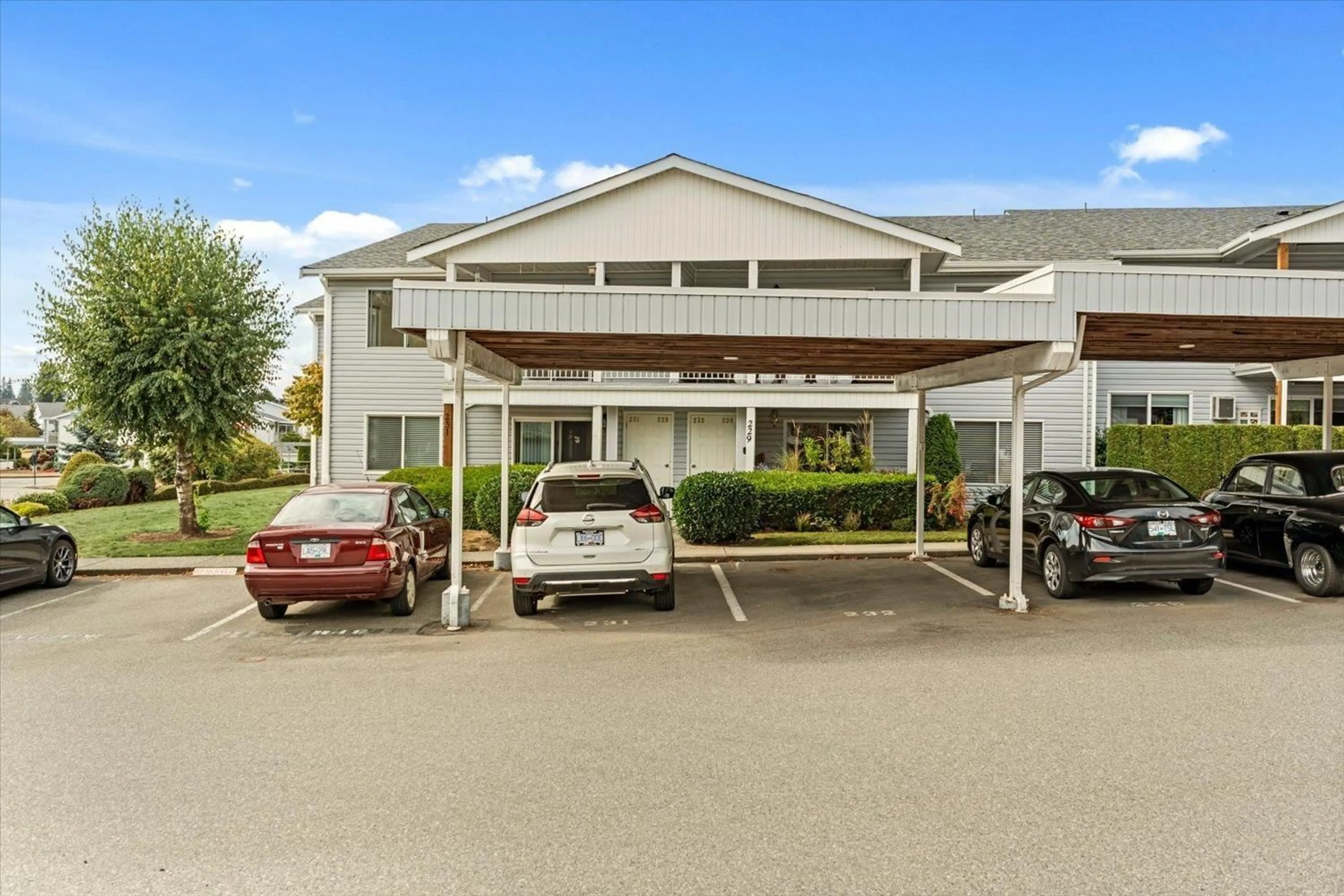 Patio, unknown for 232 - 32691 GARIBALDI DRIVE, Abbotsford British Columbia V2T5T7
