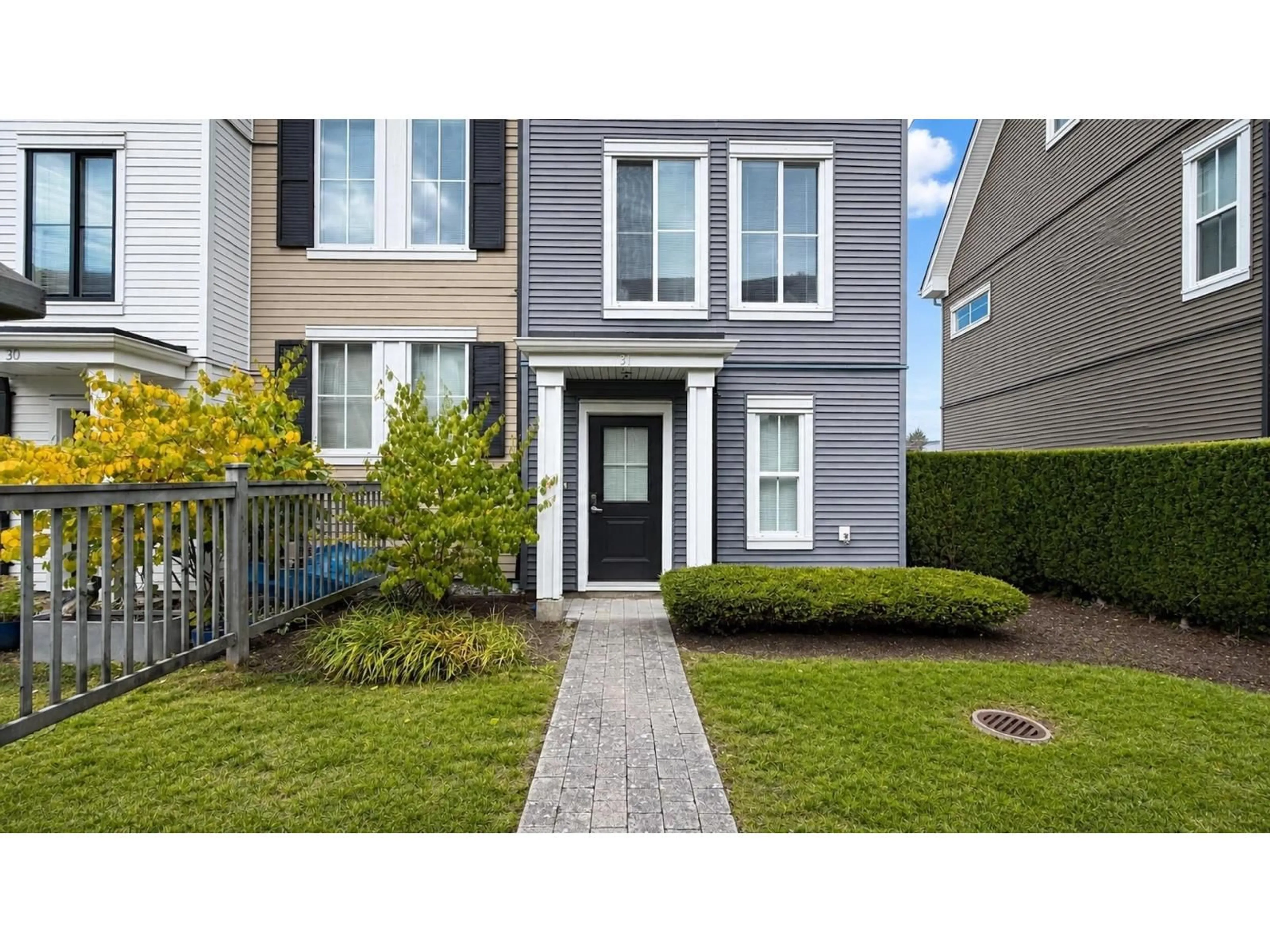 Home with vinyl exterior material, street for 31 - 10735 84 AVENUE, Delta British Columbia V4C0C7