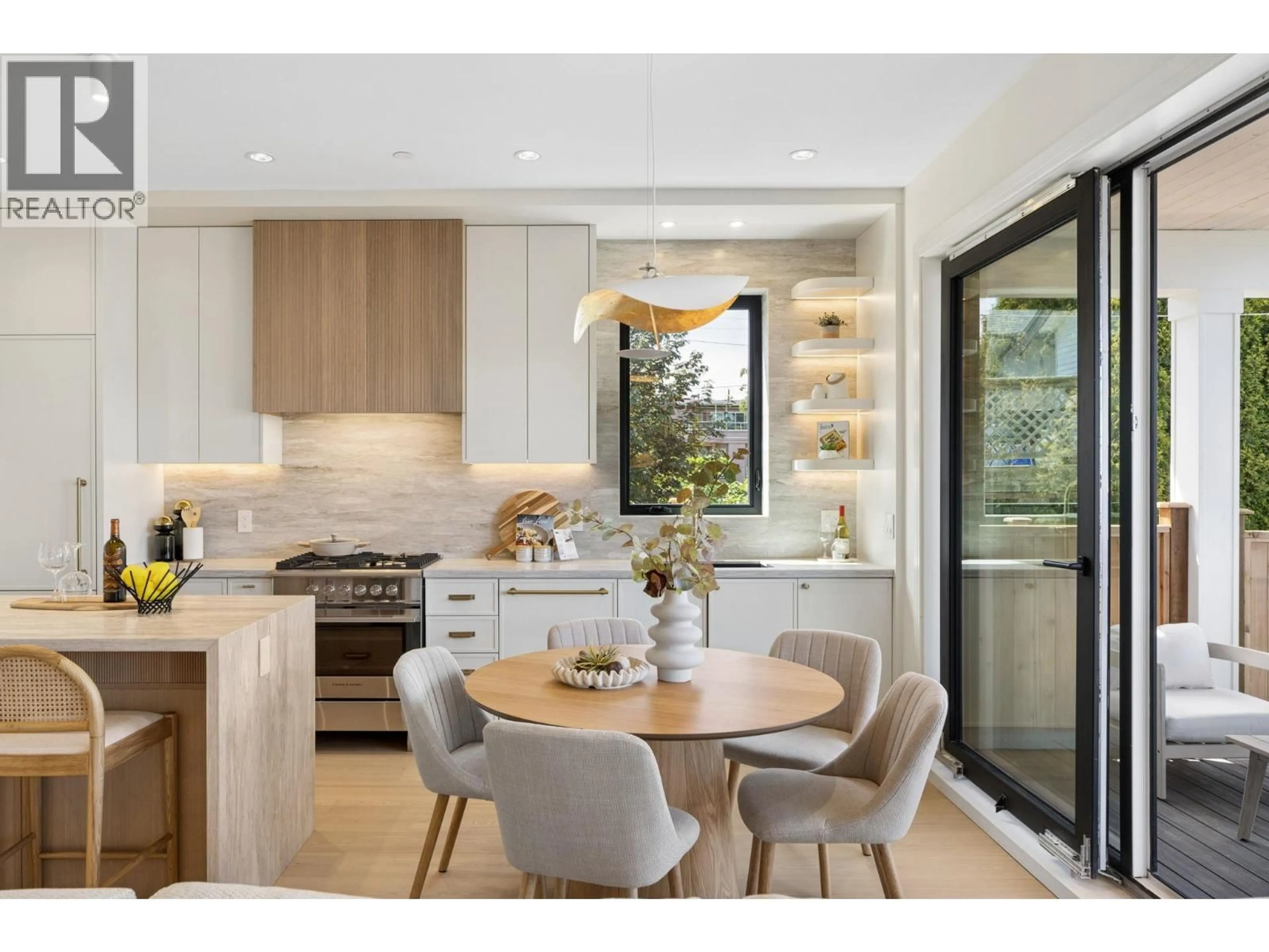 Contemporary kitchen, unknown for 1 - 2815 TRINITY STREET, Vancouver British Columbia V5K1E8