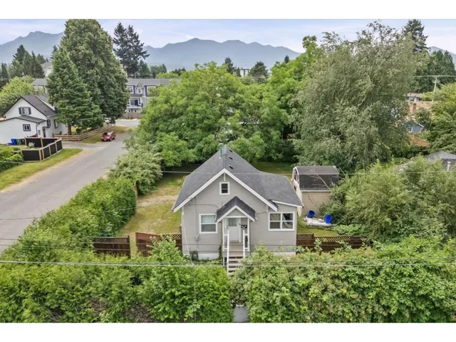 46028 KING AVENUE, Chilliwack 3
