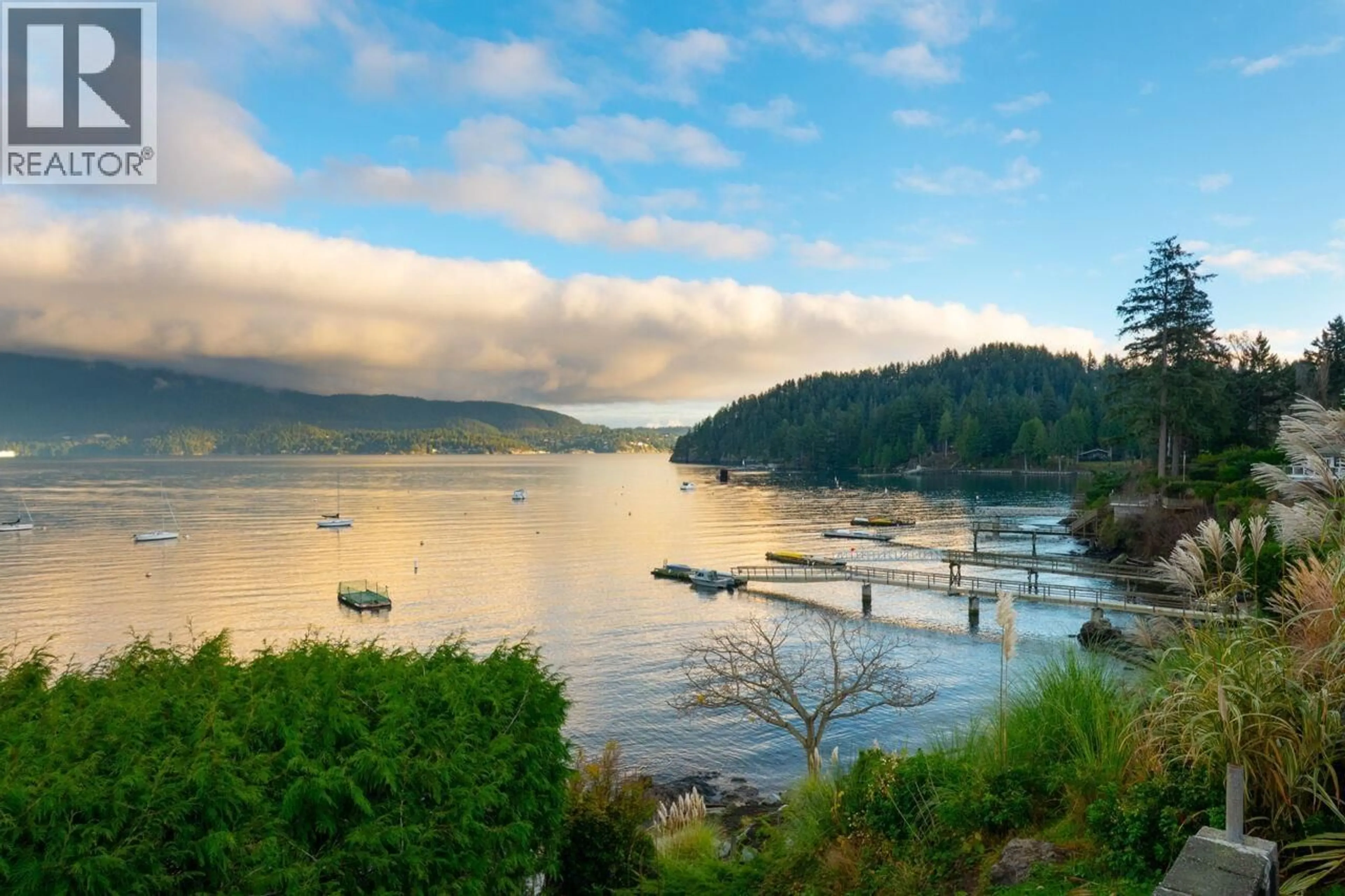 Blurry image for 433 SENATOR PLACE, Bowen Island British Columbia V0N1G1