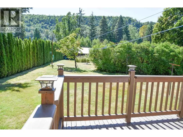 4643 QUEENSWAY DRIVE, Terrace 5