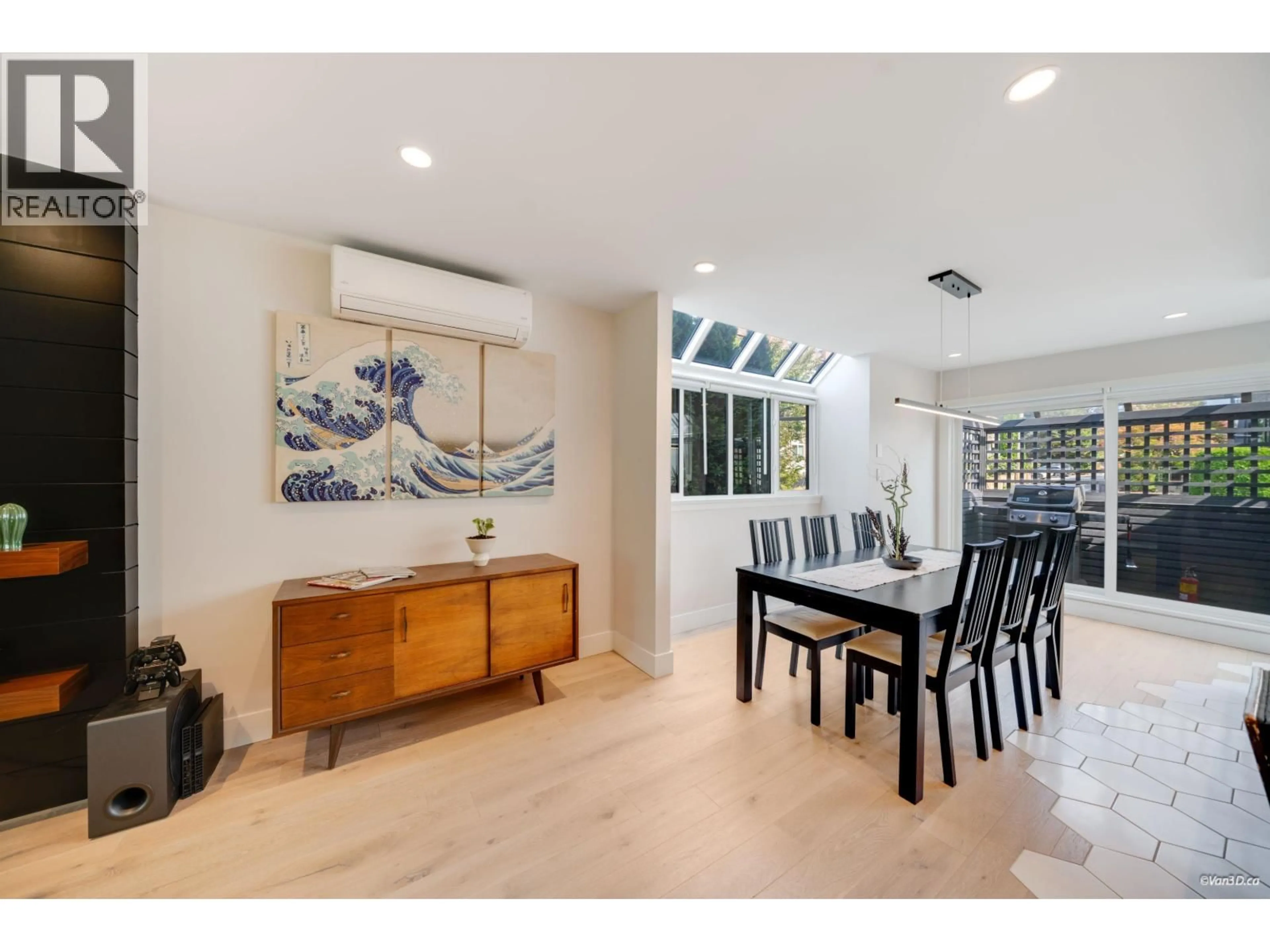 Dining room, unknown for 2022 CHESTERFIELD AVENUE, North Vancouver British Columbia V7M2P6